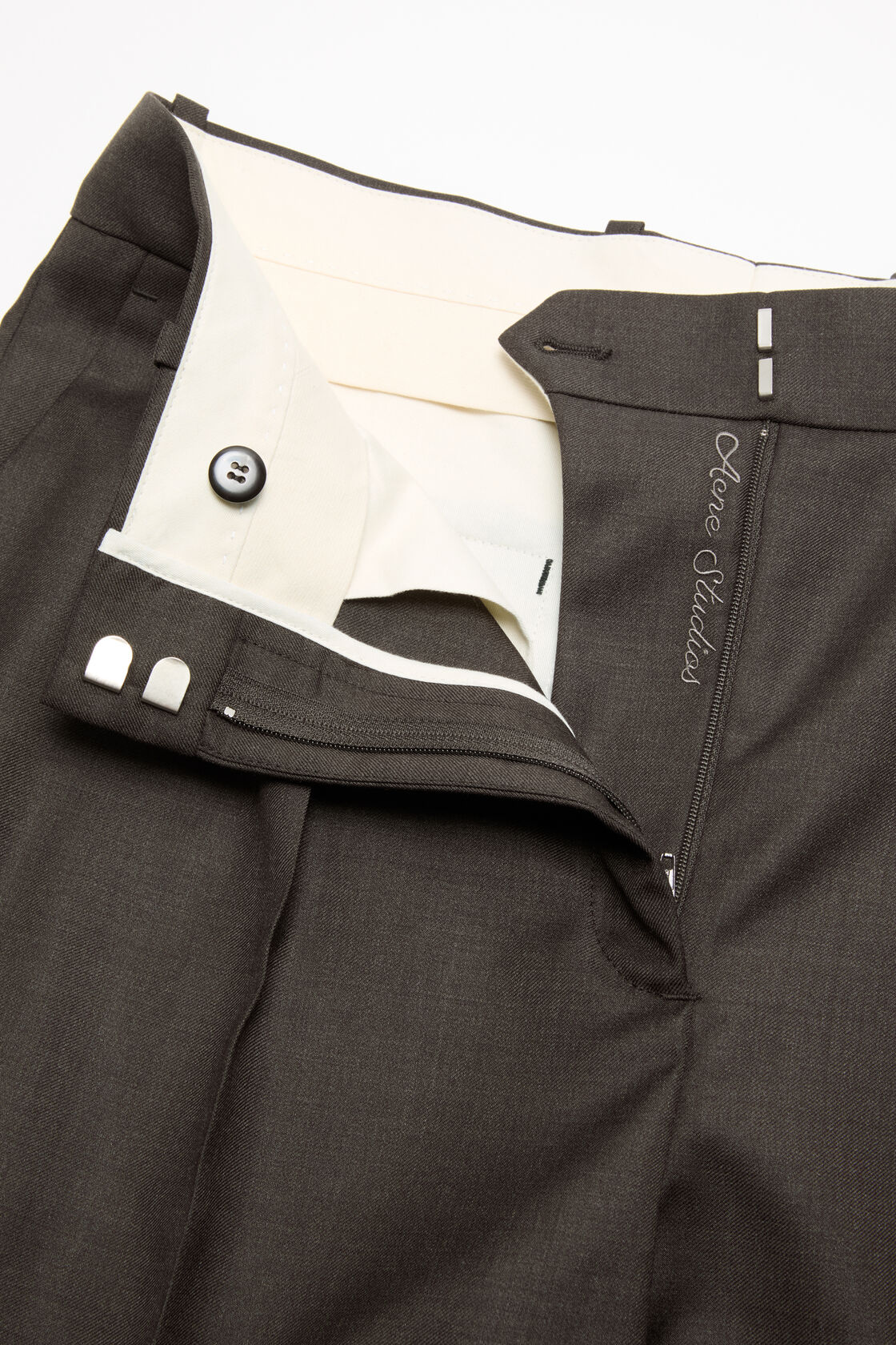 Tailored wool shorts, Dark grey, 2000x