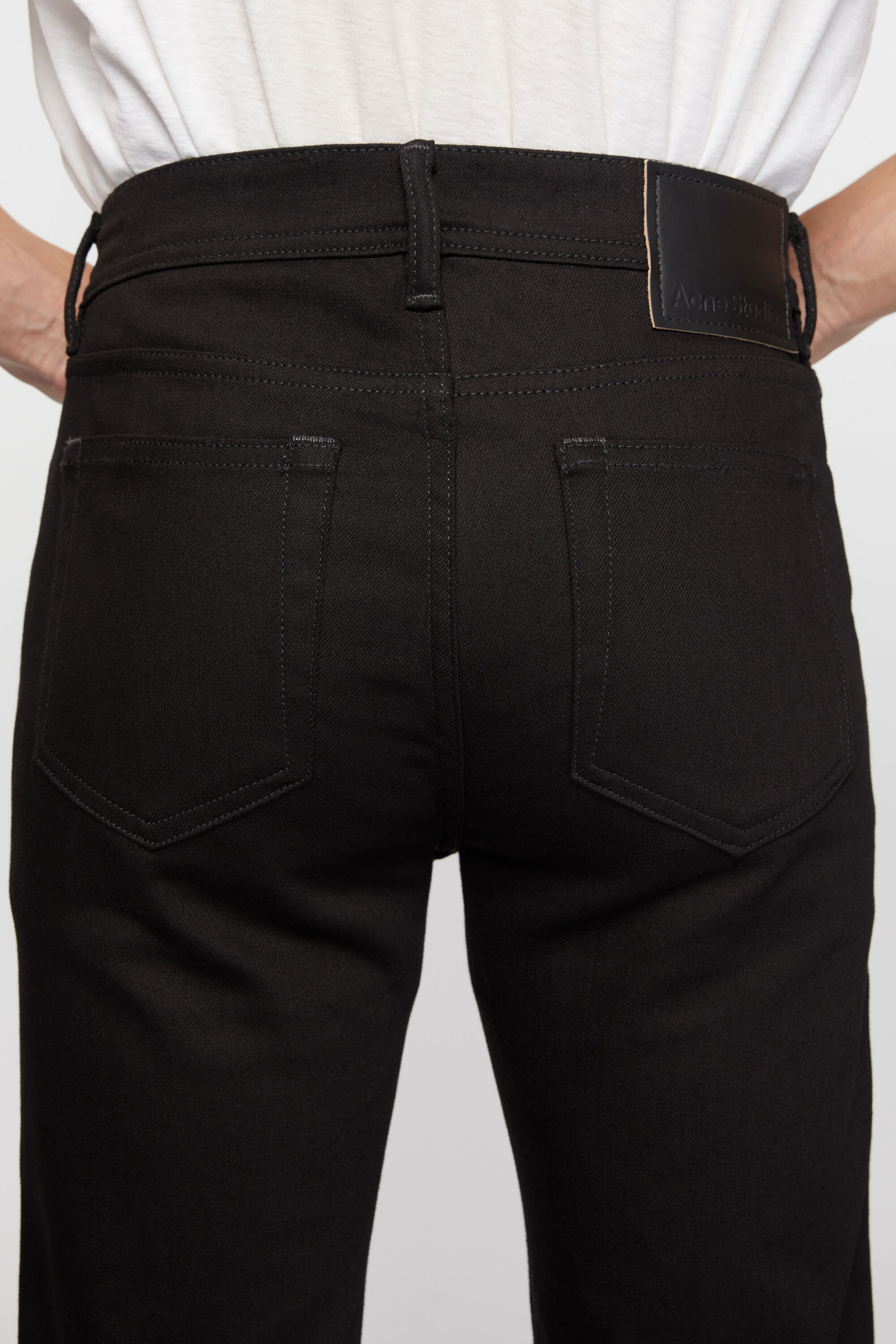 Buy Rend Mens Slim Fit Round Pocket Knee Cut Black Jeans Online at Best  Prices in India - JioMart.