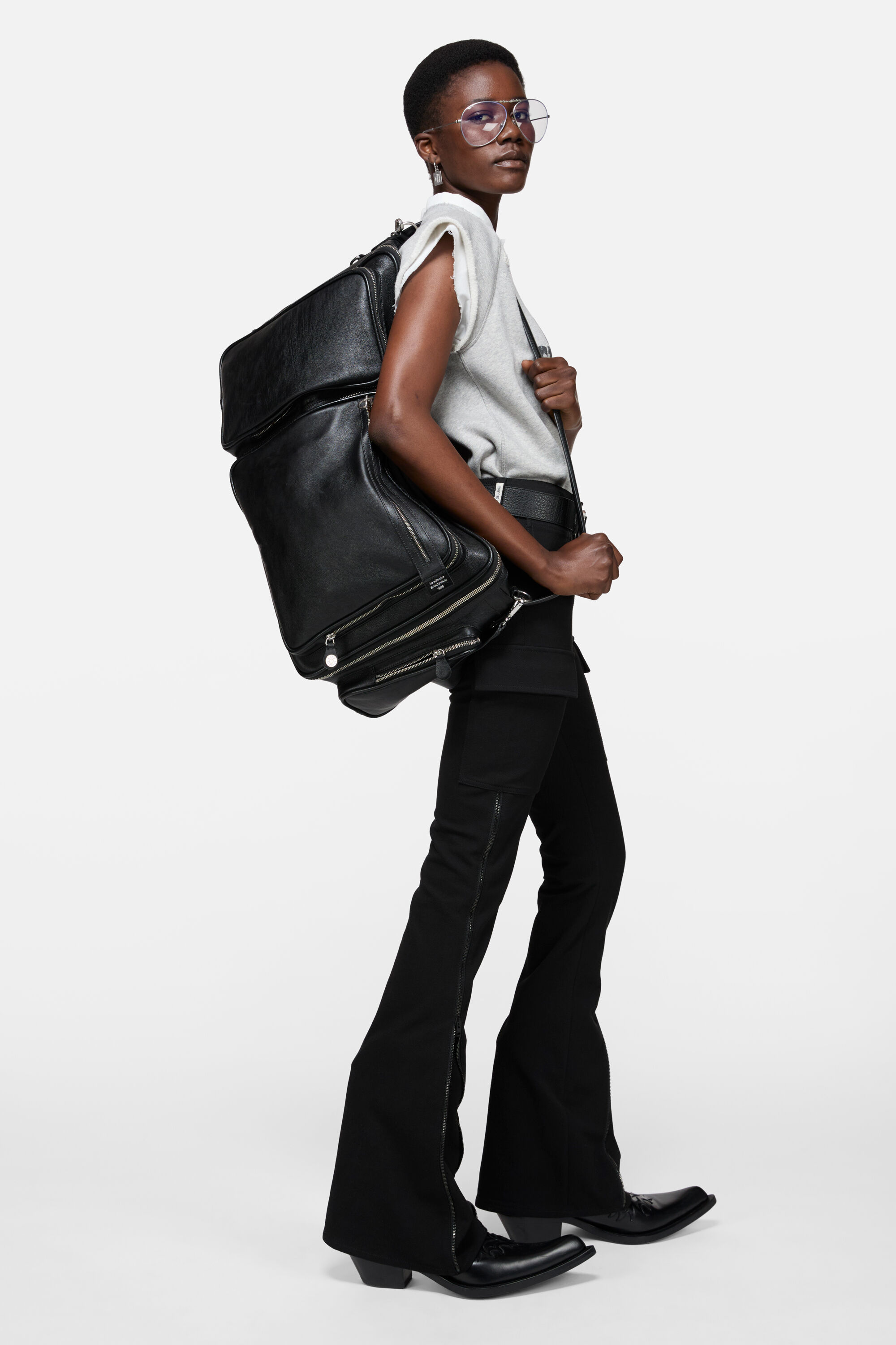 acne studios サークルケース ACNE - acne studios サークルコインケースの通販 by shop＊｜アクネ