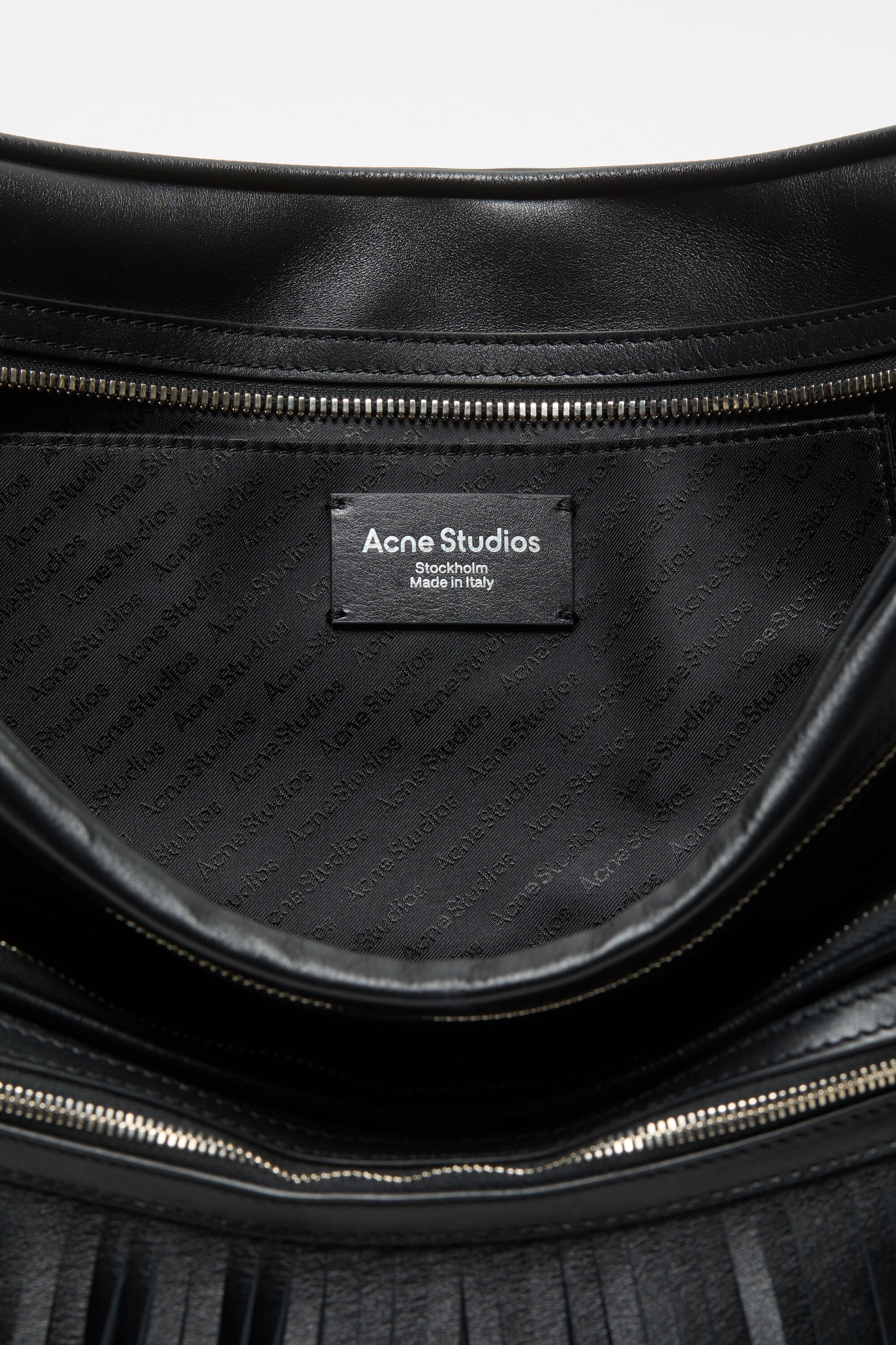 acne studios フリンジ ショルダーバッグ アクネストゥディオズ 【公式 