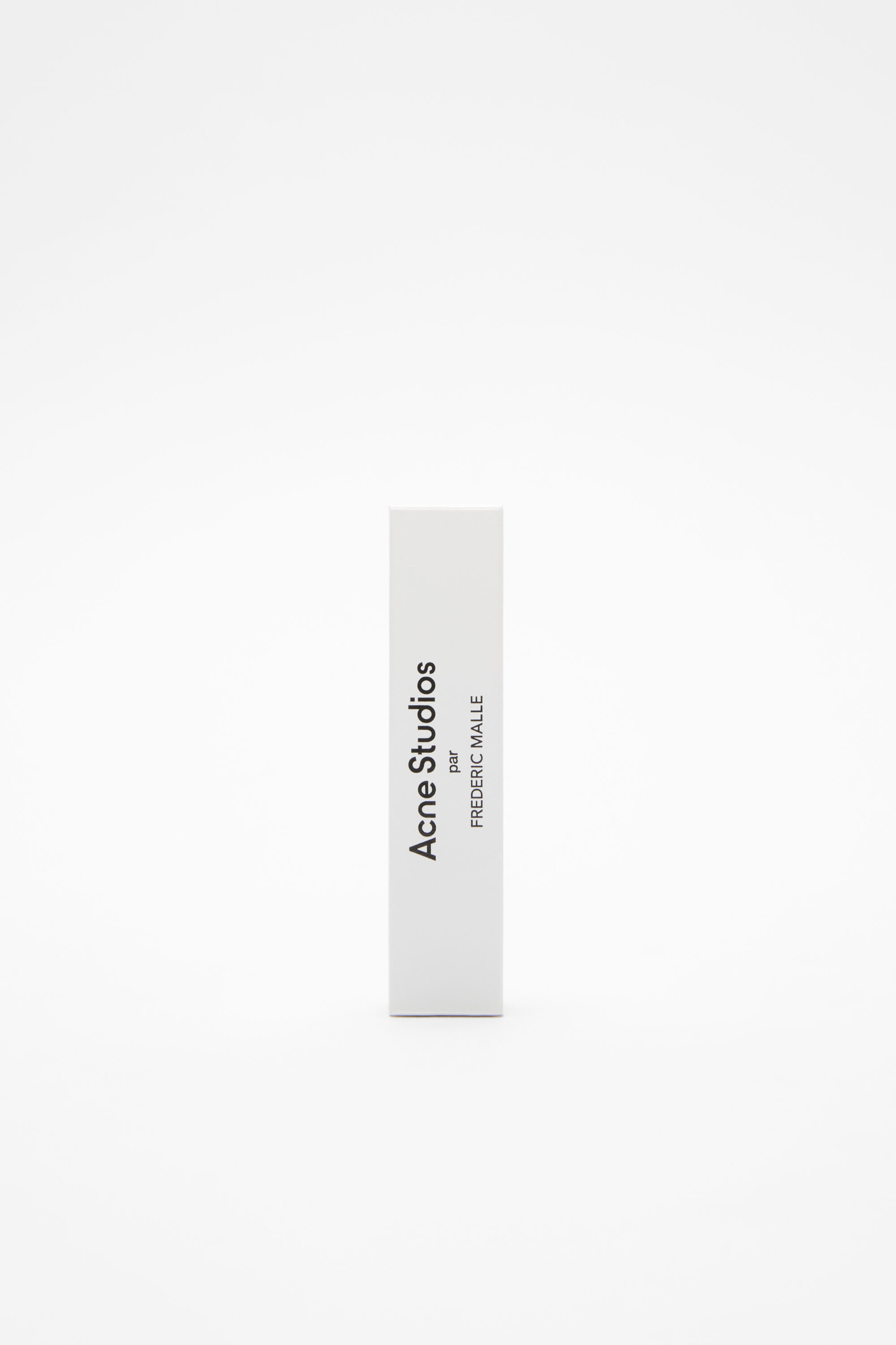 Acne Studios - Acne Studios par FREDERIC MALLE by Suzy Le Helley
