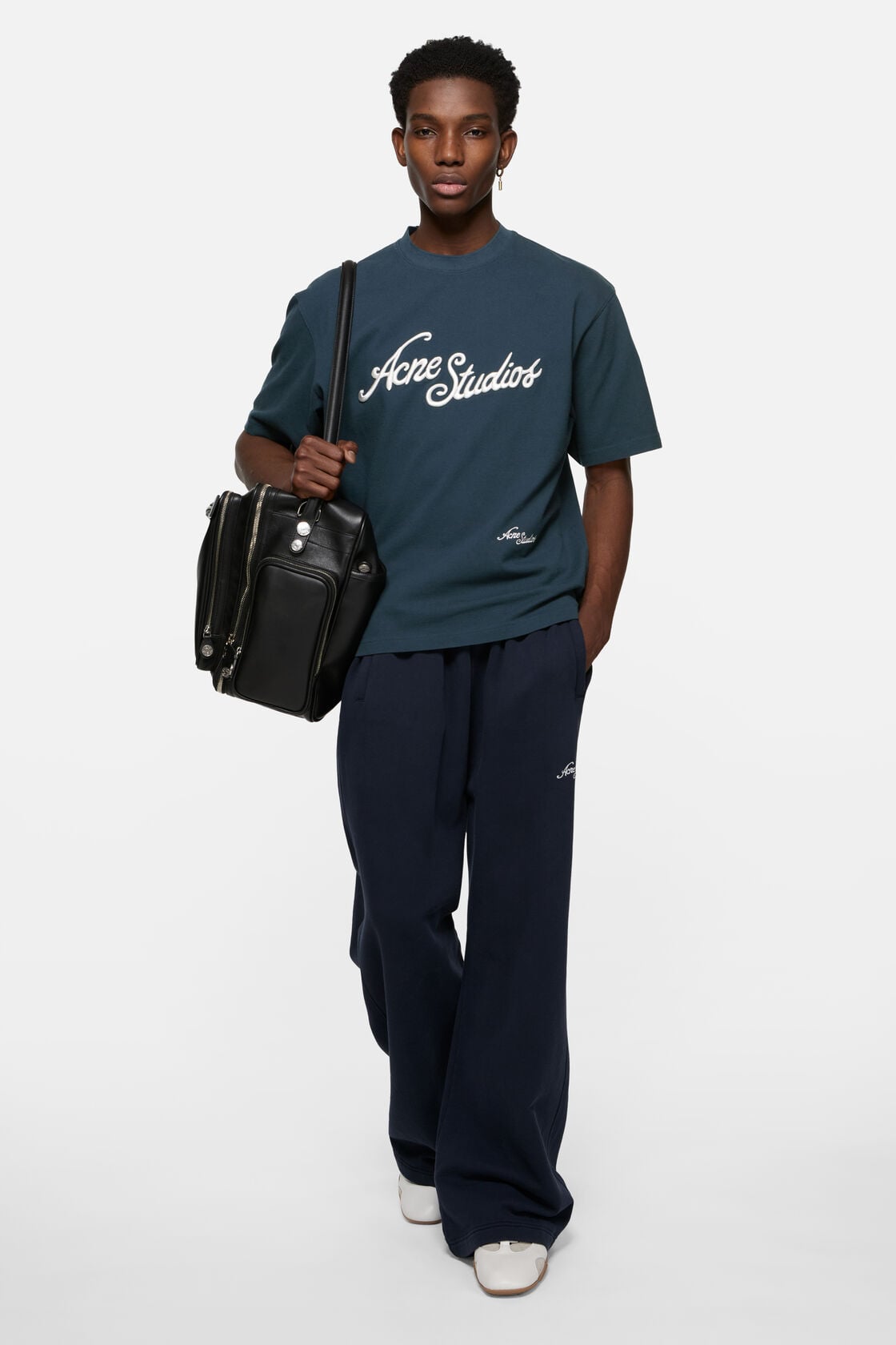 Embroidered logo t-shirt, Deep blue, 2000x