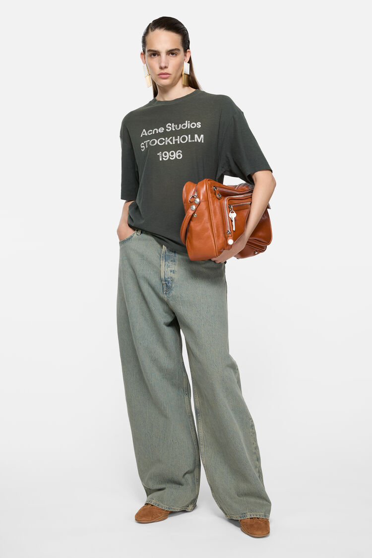 FN-UX-TSHI000013, Faded black