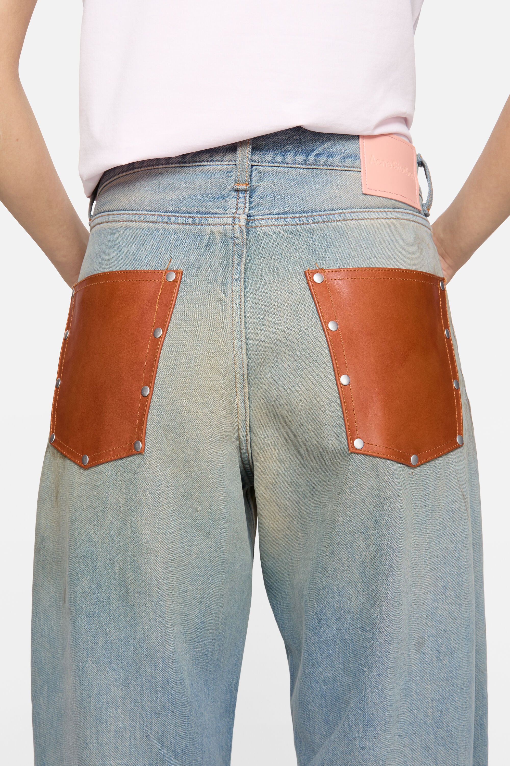 Acne Studios - Loose fit jeans - 1981 - Mid Blue