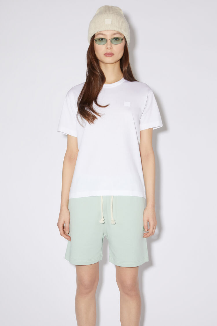 FA-UX-TSHI000243, 옵틱 화이트