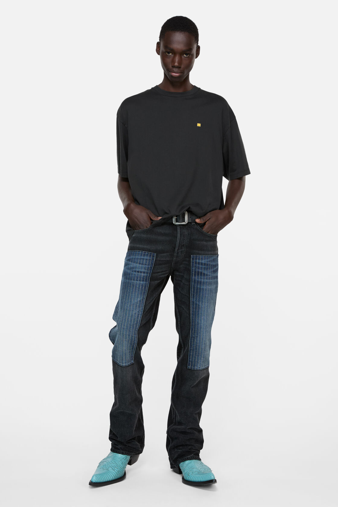 Logo t-shirt - relaxed fit, Faded black, 2000x