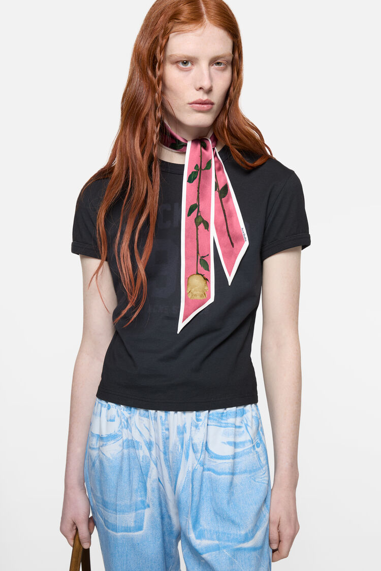 AC-UX-SCAR000011, Old pink