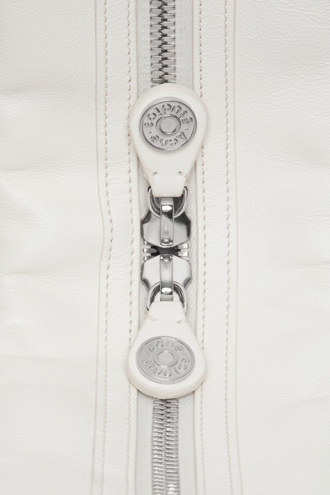 Camero Camera Shoulder Bag, Cream white, 2000x