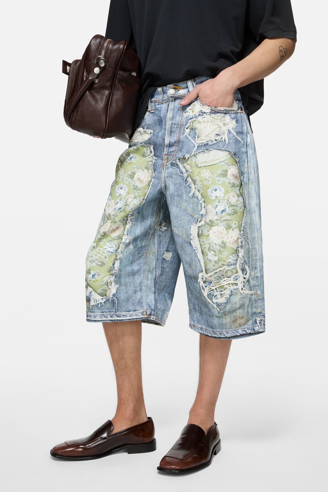 Trompe-l&rsquo;&oelig;il denim shorts, Blue/green, 2000x