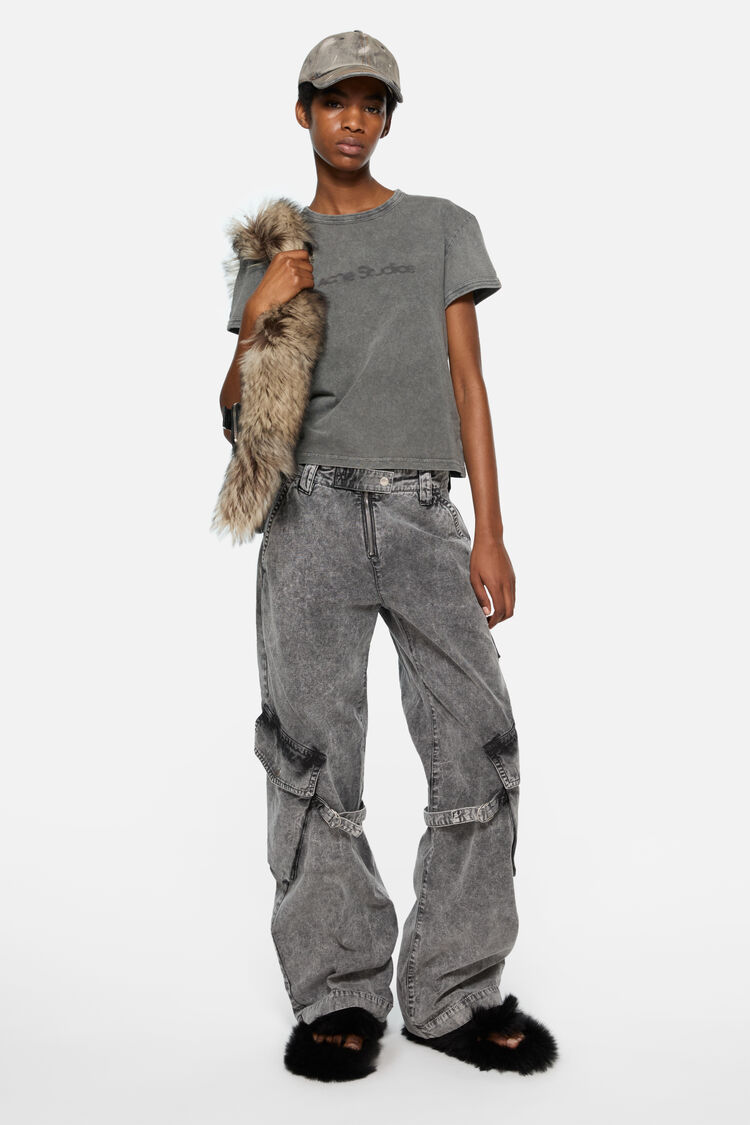 FN-UX-TSHI000104, Faded Grey