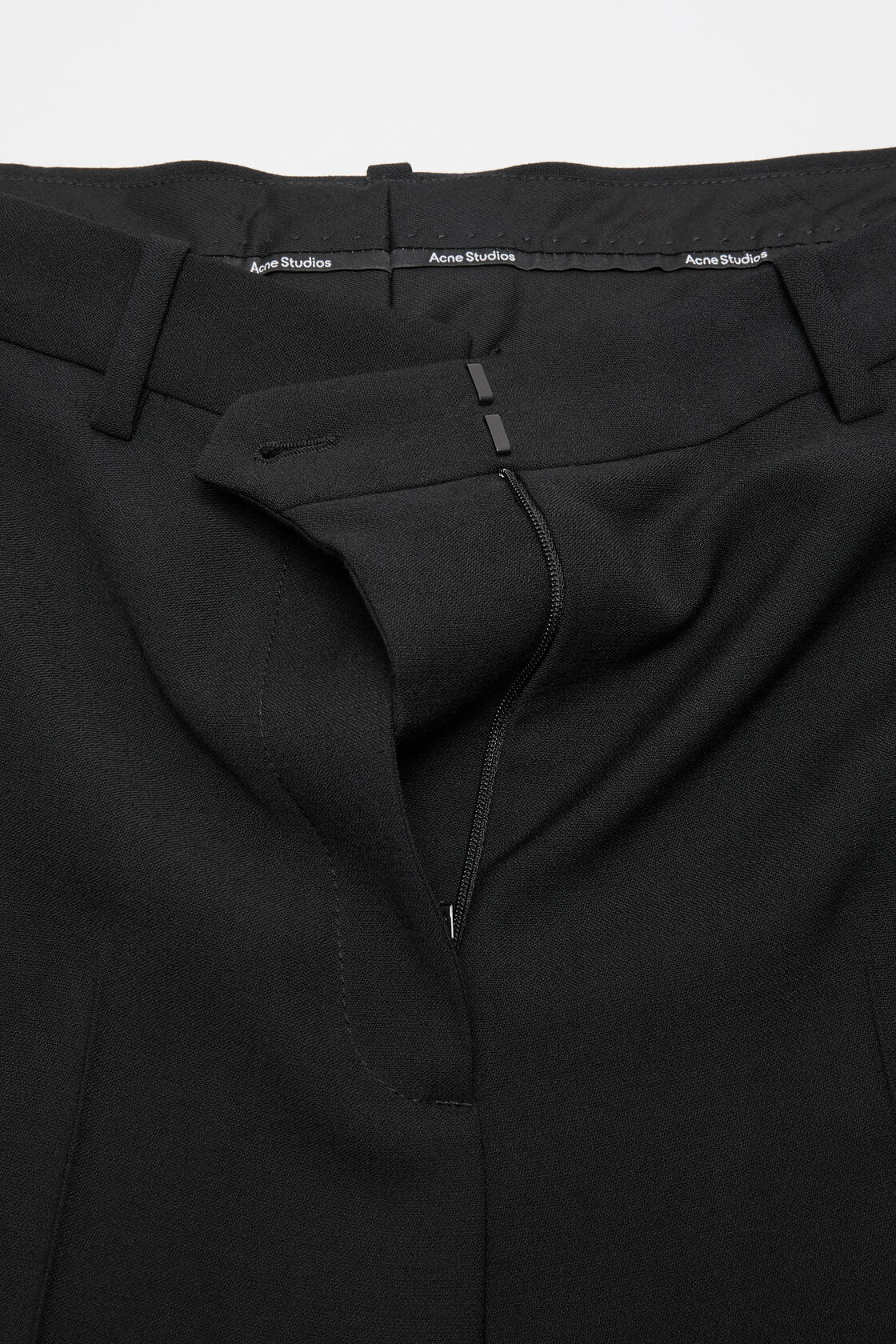 Tailored suit trousers, Black, 2000x