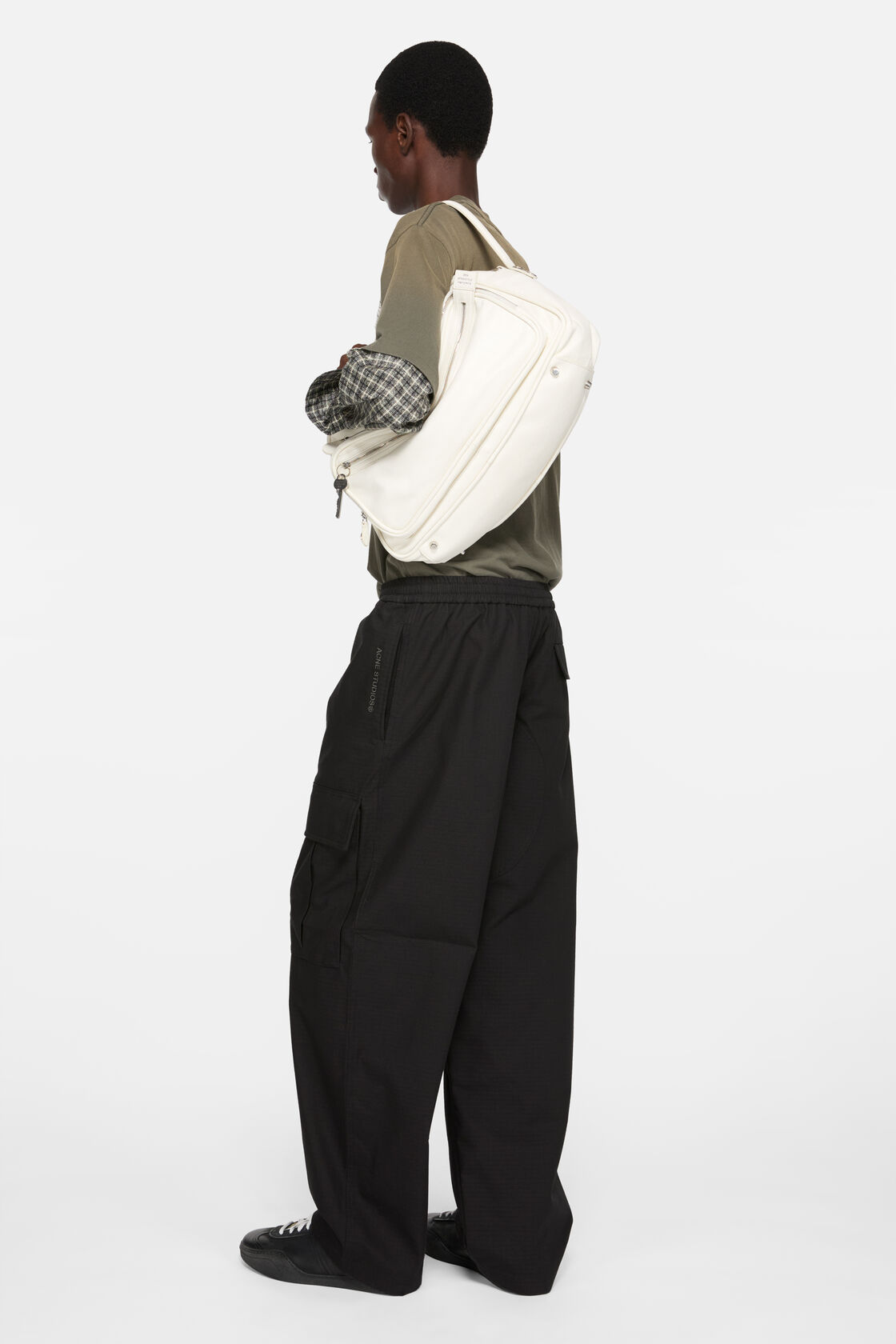 カーゴトラウザーズ, Black / Black, 2000x