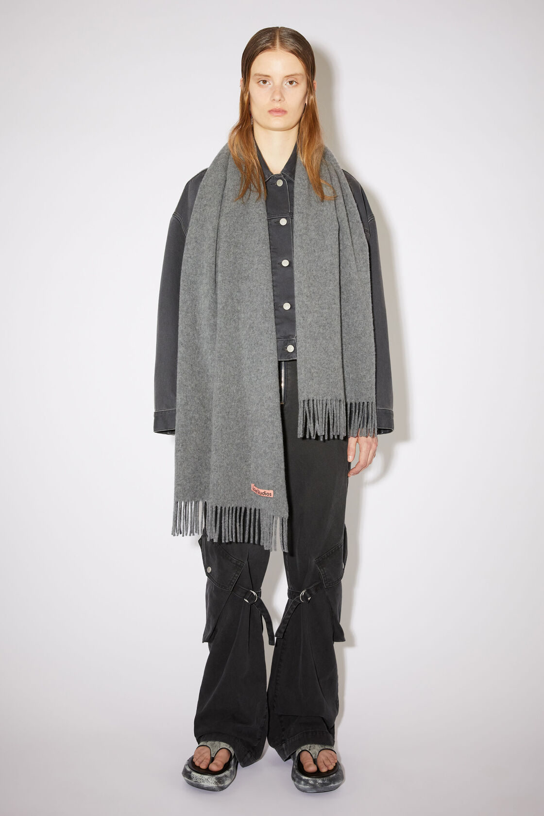 Fringe wool scarf - Narrow, Grey Melange, 2000x