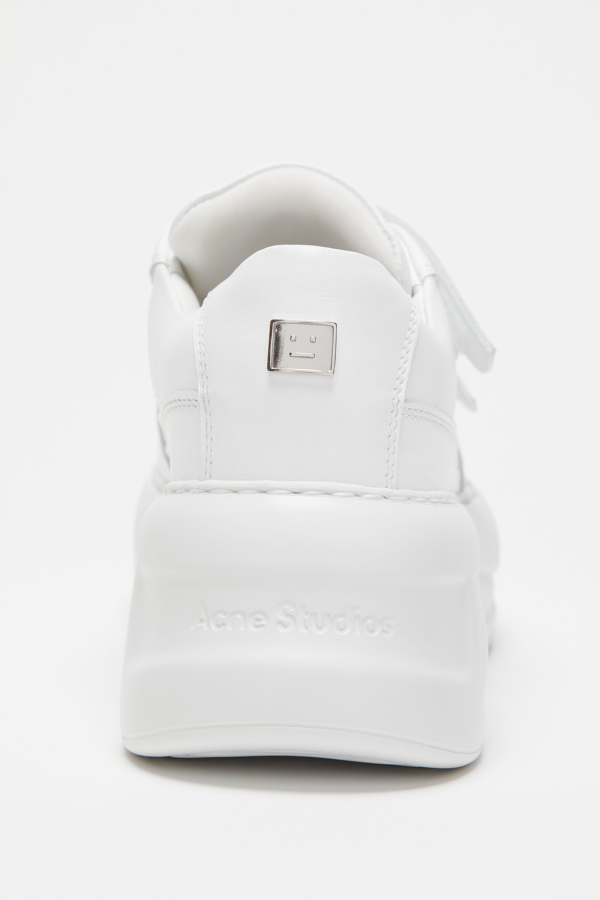 Acne Studios アクネストゥディオズ イタリア製 Steffey Friend ベルクロストラップスニーカー 38(25cm) WHITE 定価80,300円 スニーカー シューズ【新古品】【中古】【Acne Studios】 Acne Studios - Velcro strap sneakers - Optic white/ecru