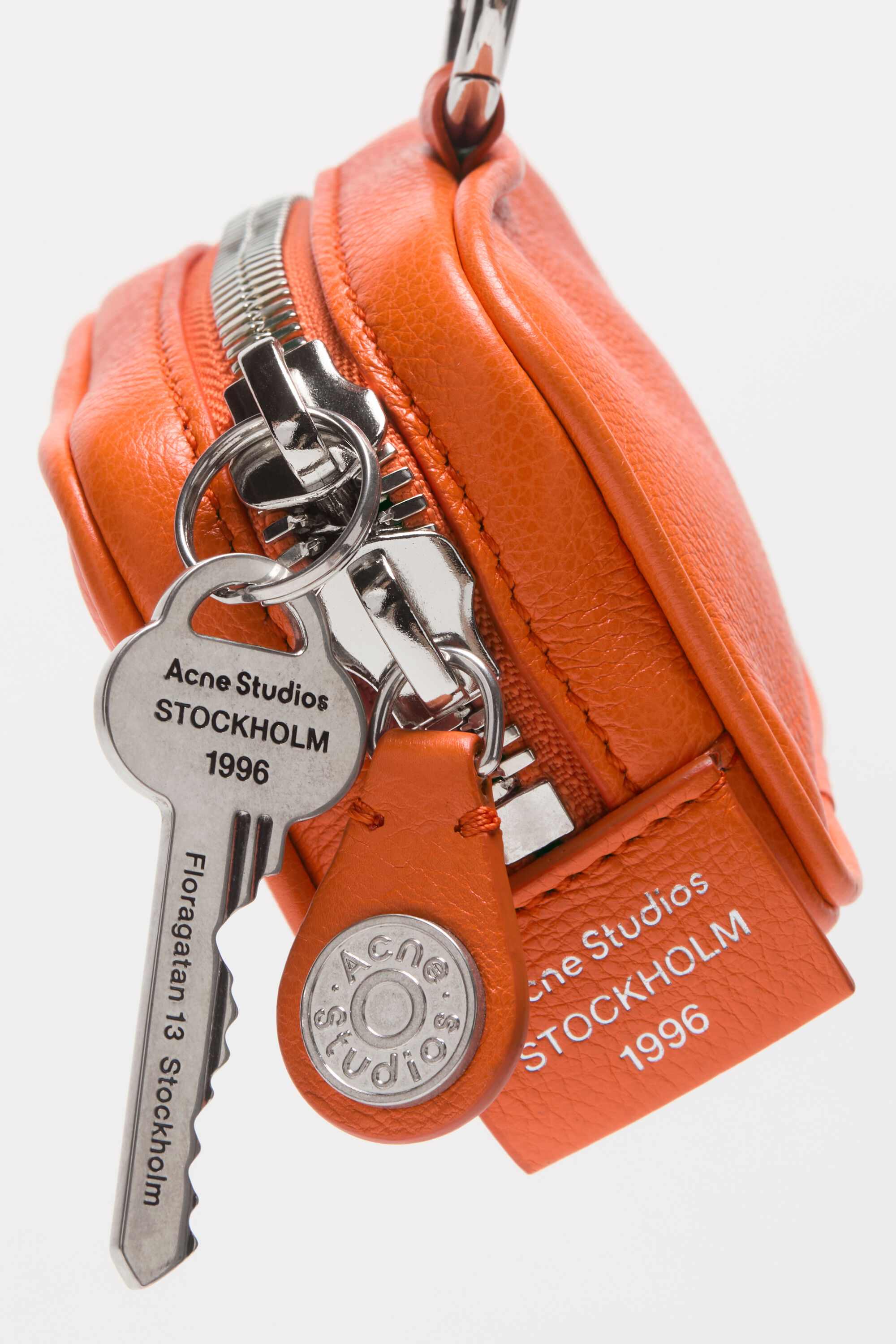 Acne Studios - Camero Clip - Pumpkin orange