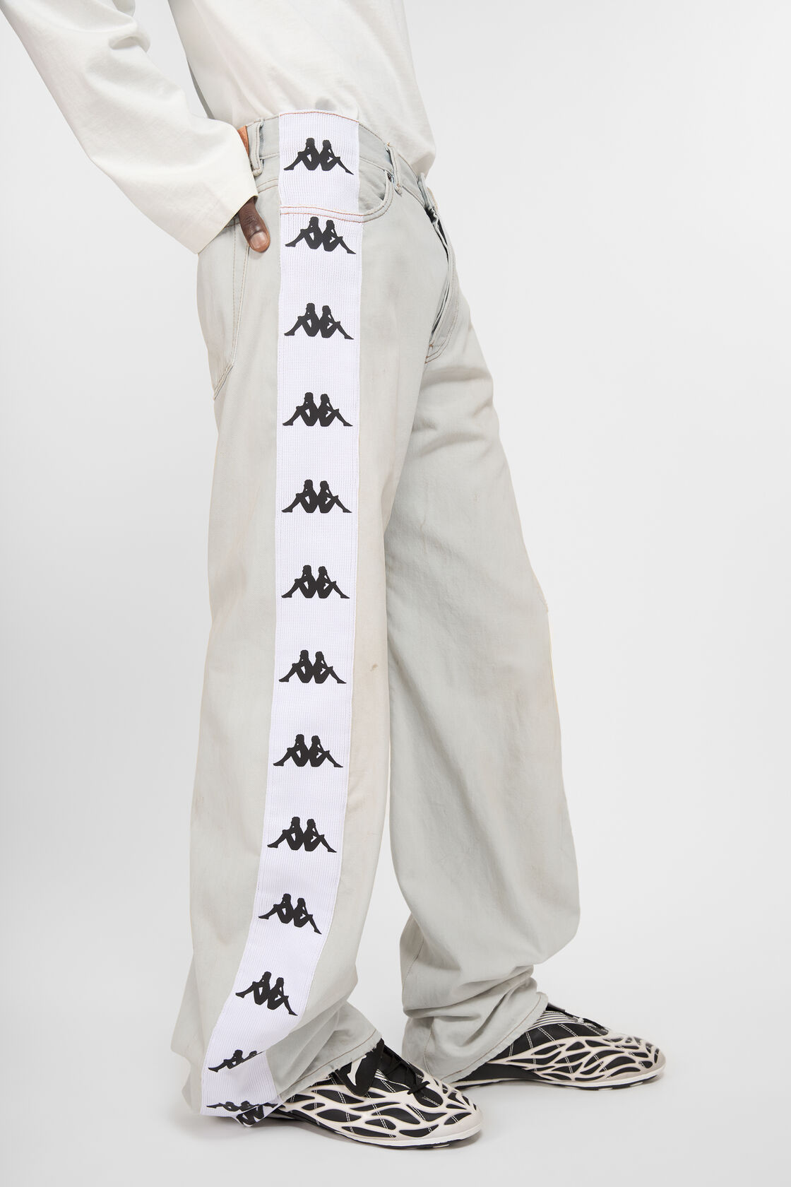 Loose fit jeans - 1981M Acne Studios x Kappa, Light blue/white, 2000x
