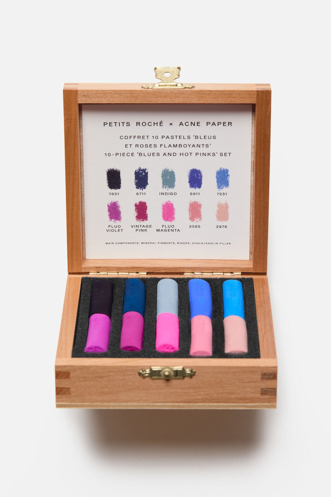 Acne Paper pastel crayons, Blue/pink, 2000x