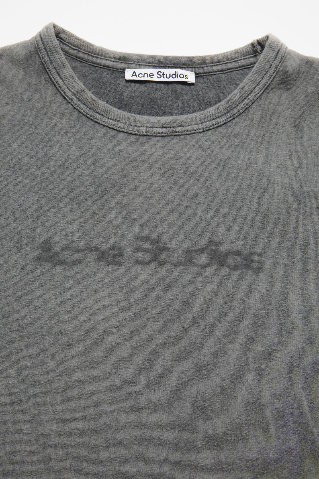 Blurred logo t-shirt - Fitted unisex fit, Faded Grey, 2000x