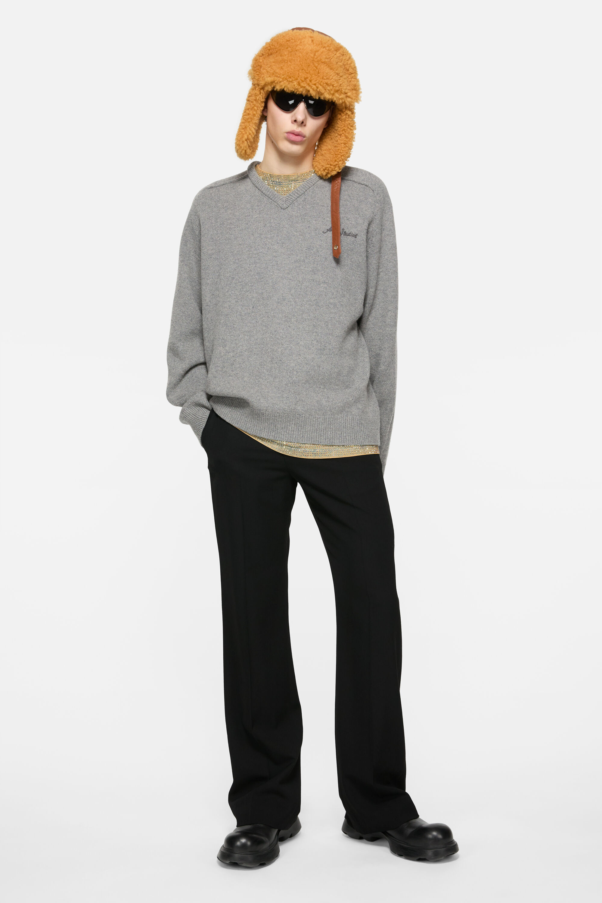 Acne Studios - Wool v-neck sweater - Dark Grey Melange
