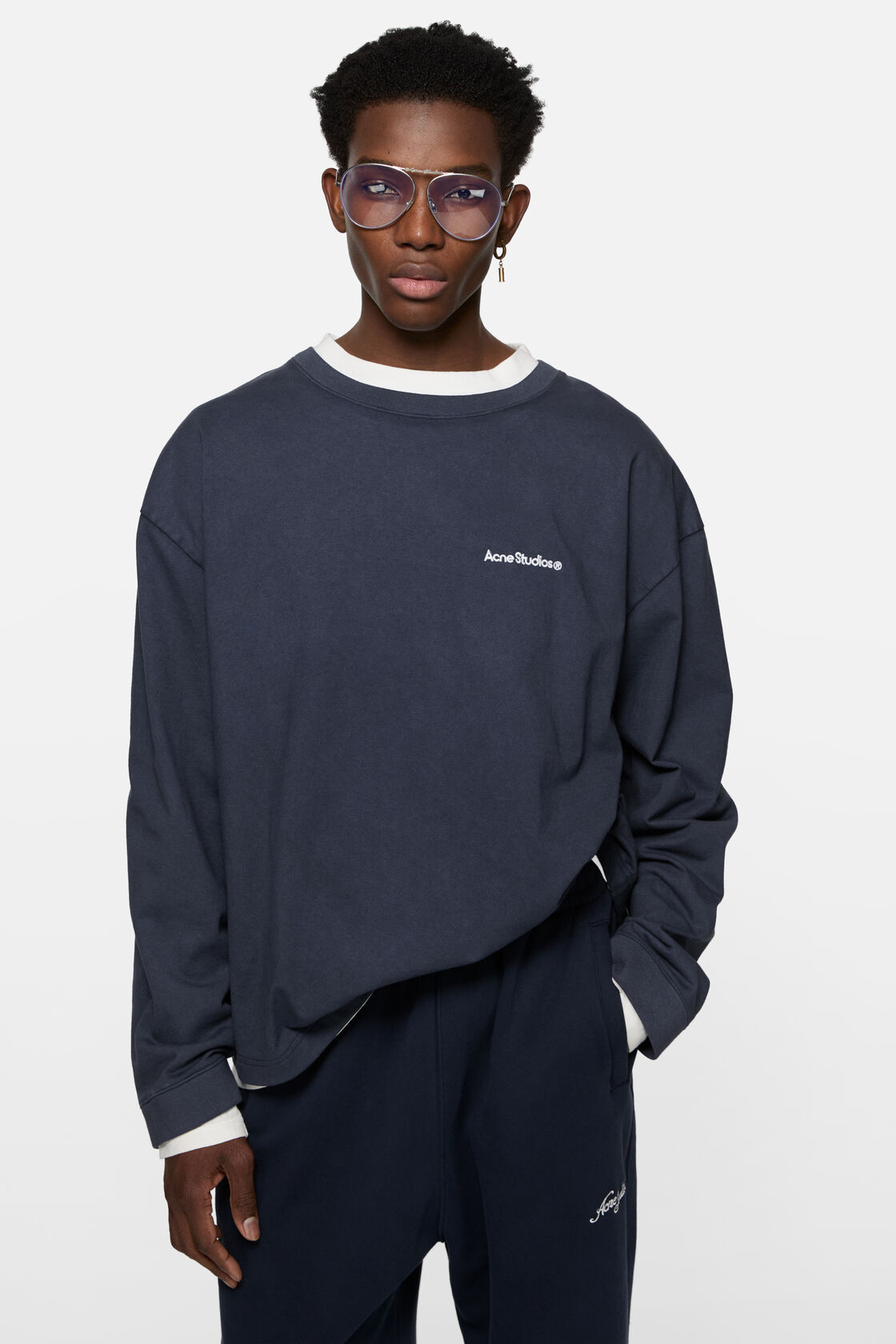Layered sweatshirt with logo, Navy/white, 2000x