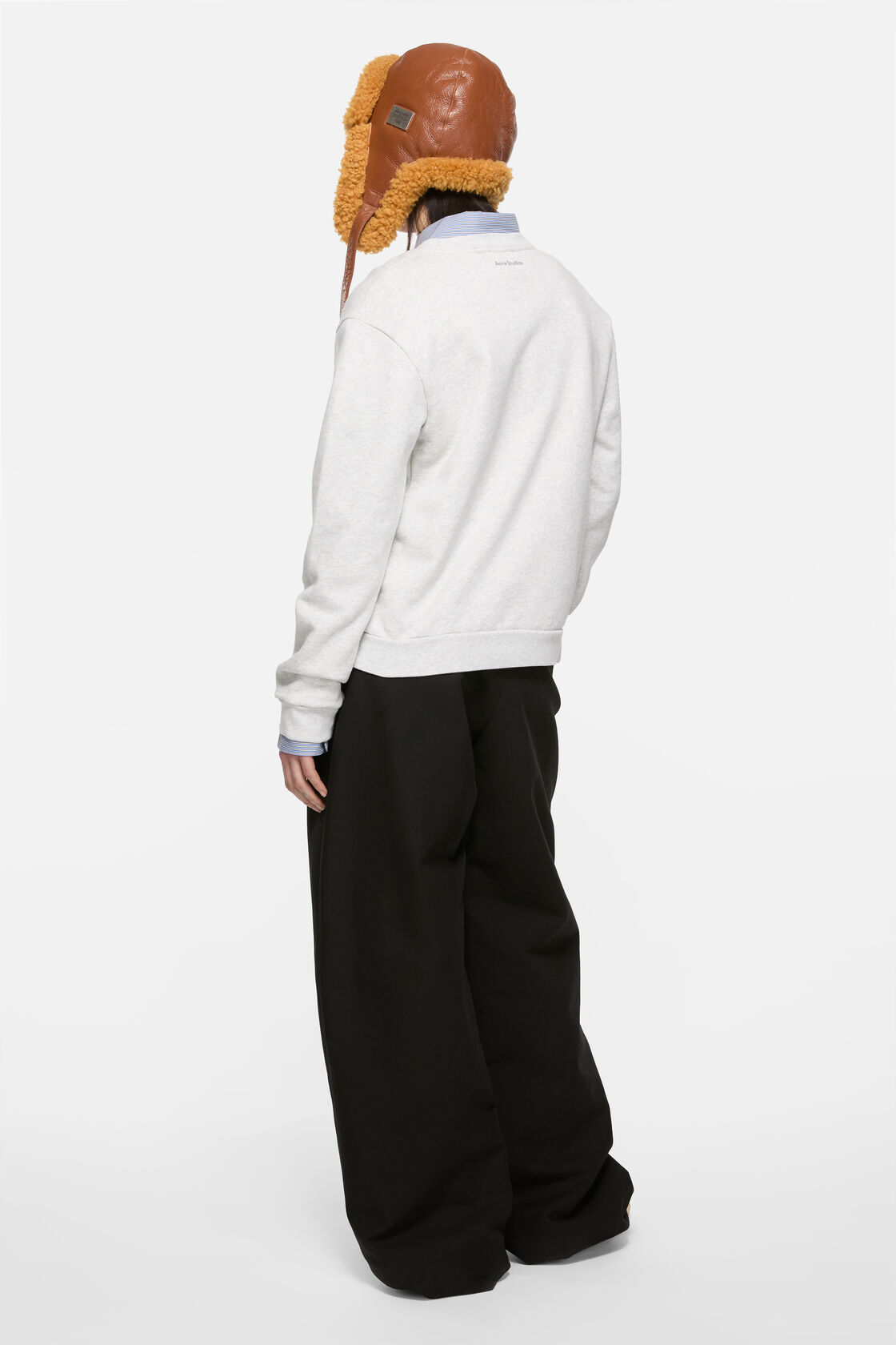 Crew neck fleece sweater, Pale Grey Melange, 2000x