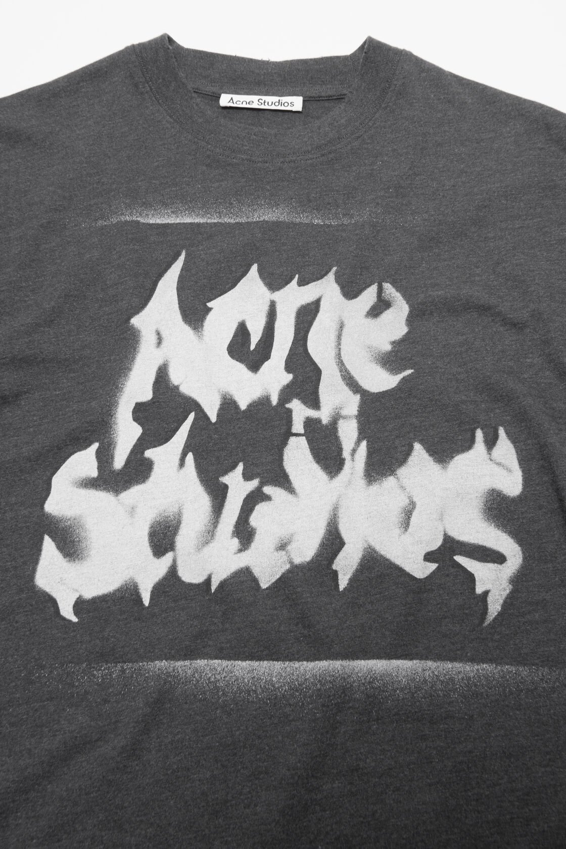 哥德風格標誌 T 恤, 洗舊黑, 2000x