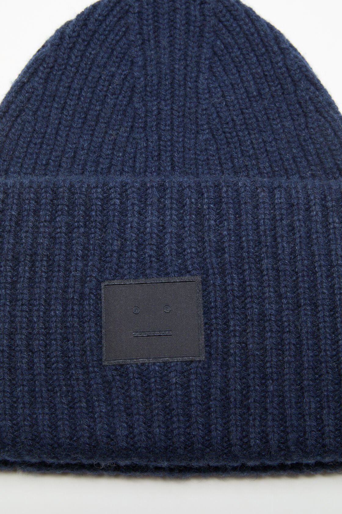 Large face logo beanie - Yak, Navy melange, 2000x