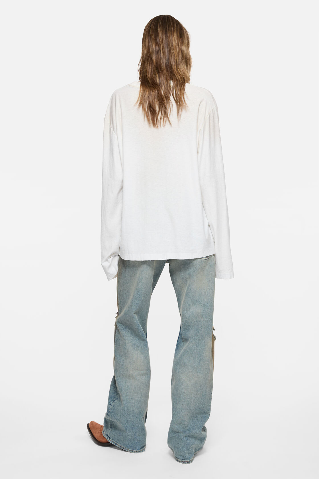Sprayed 1996 logo t-shirt, Dusty white, 2000x