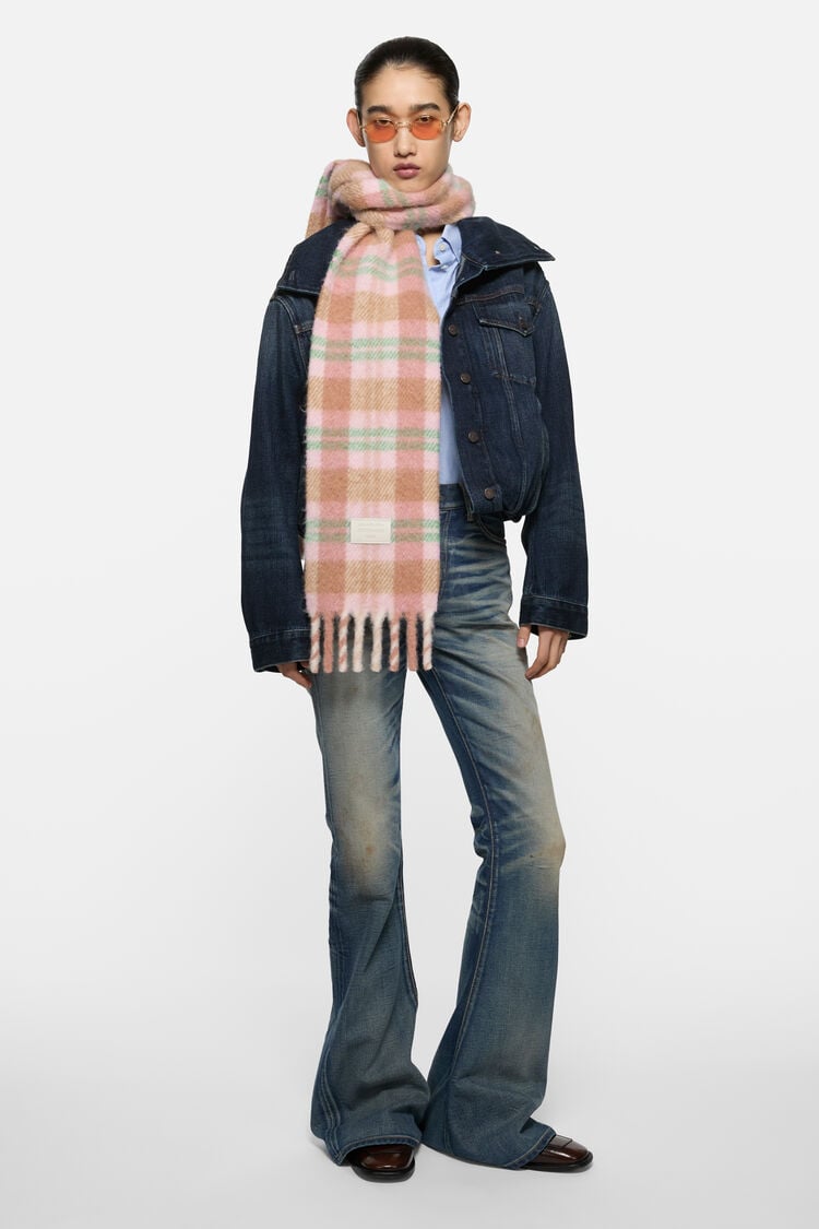AC-UX-SCAR000019, Pastel pink/mint green