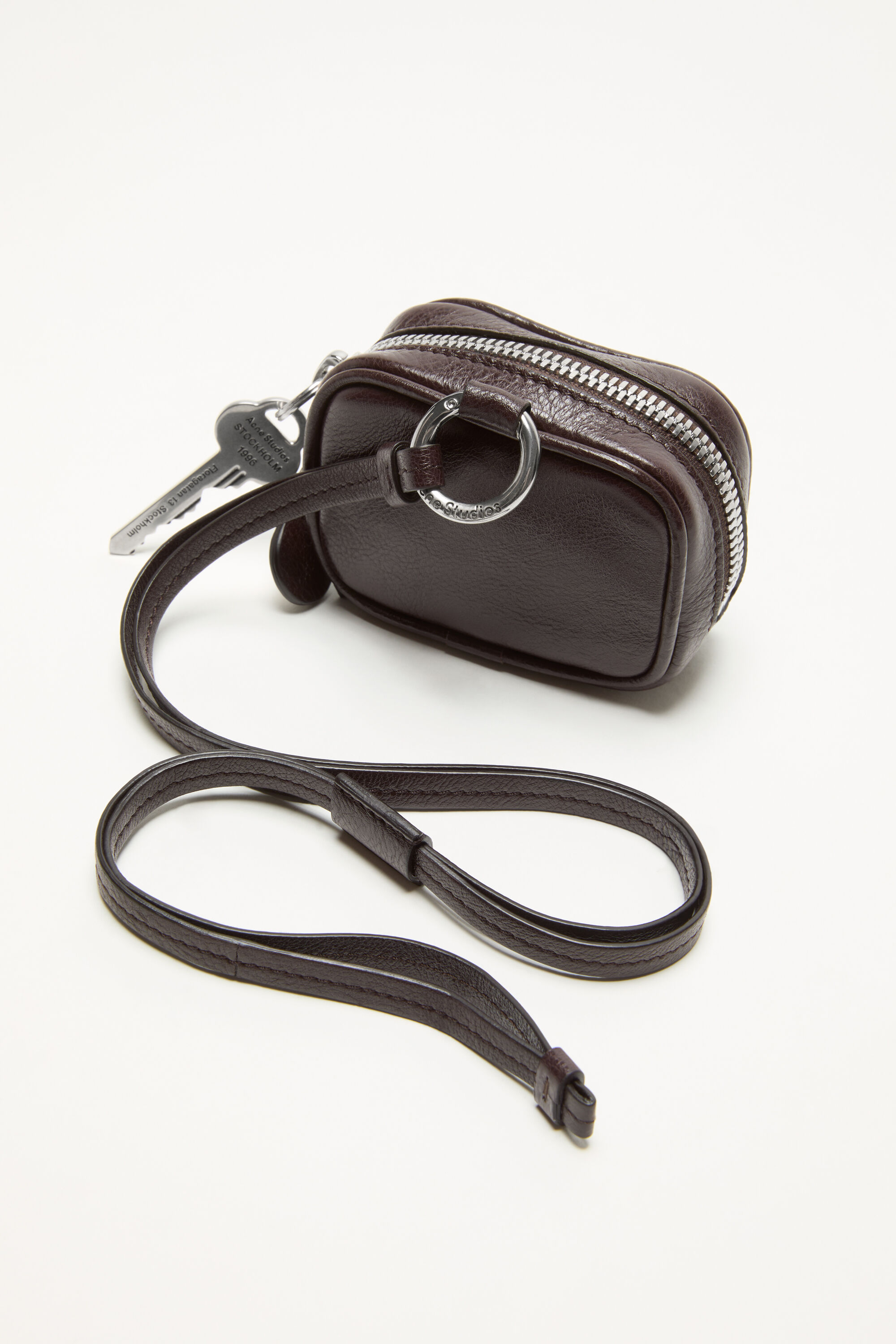 Acne Studios - Camero Clip - Chocolate brown