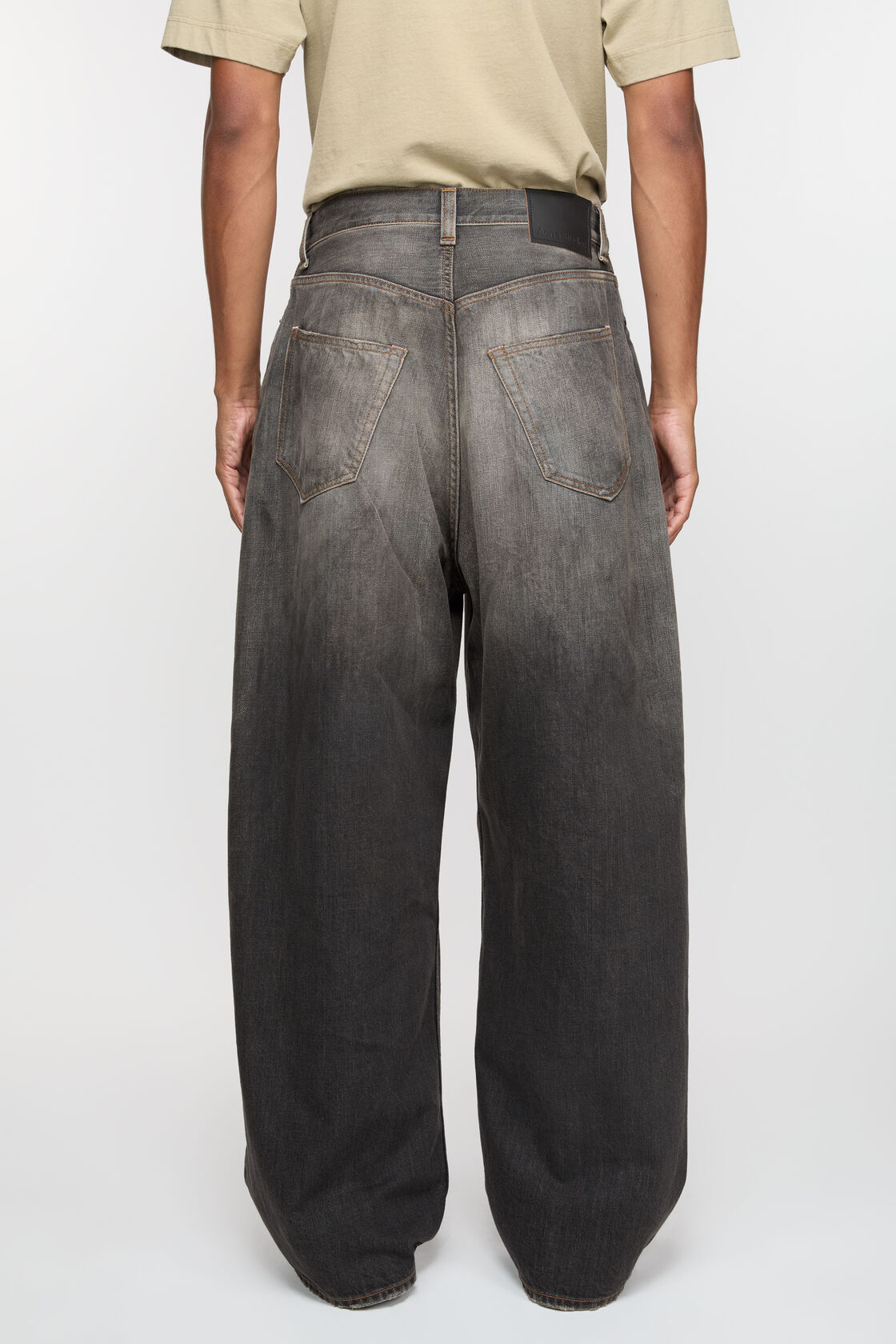 Loose fit jeans - 2023, Black, 2000x