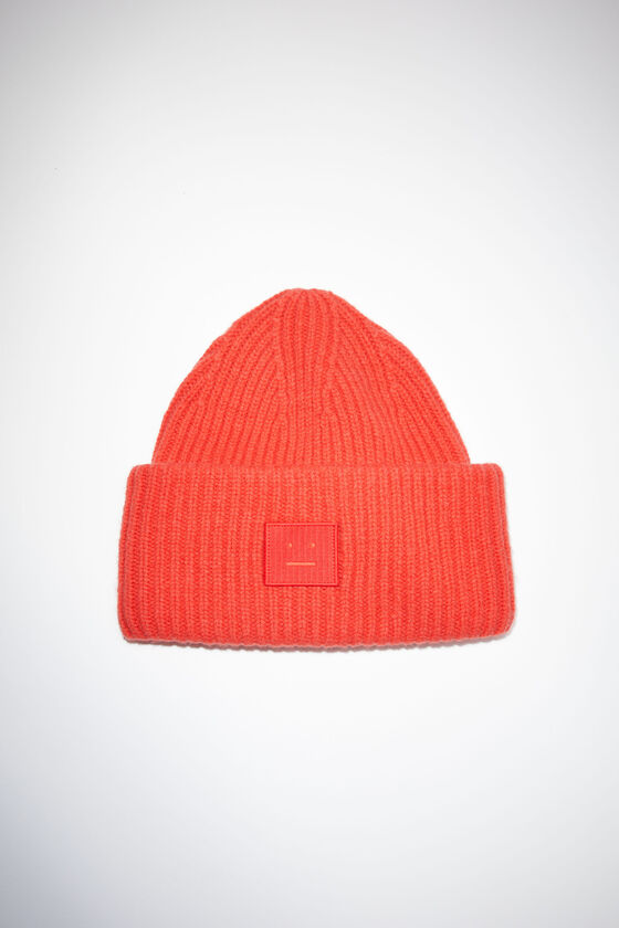 FA-UX-HATS000063, Sharp red