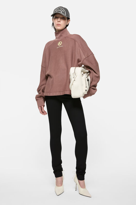 FN-UX-SWEA000064, Rum brown