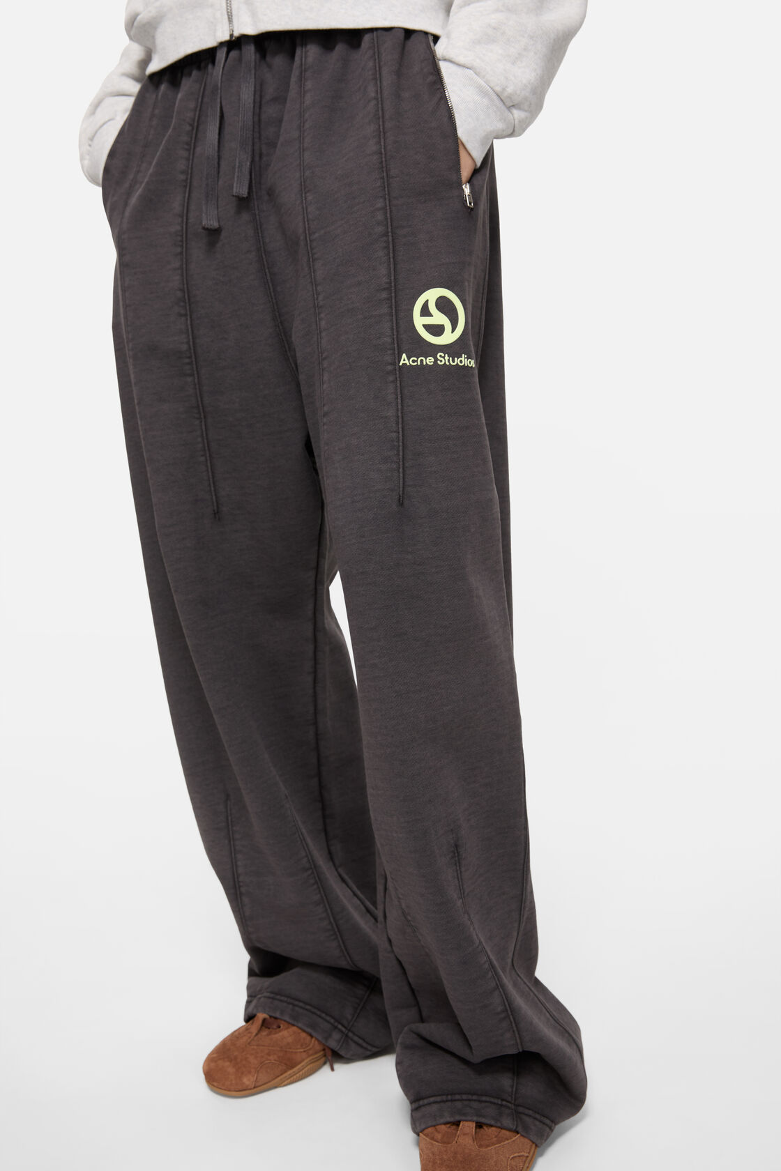 Logo sweatpants, Faded black, 2000x