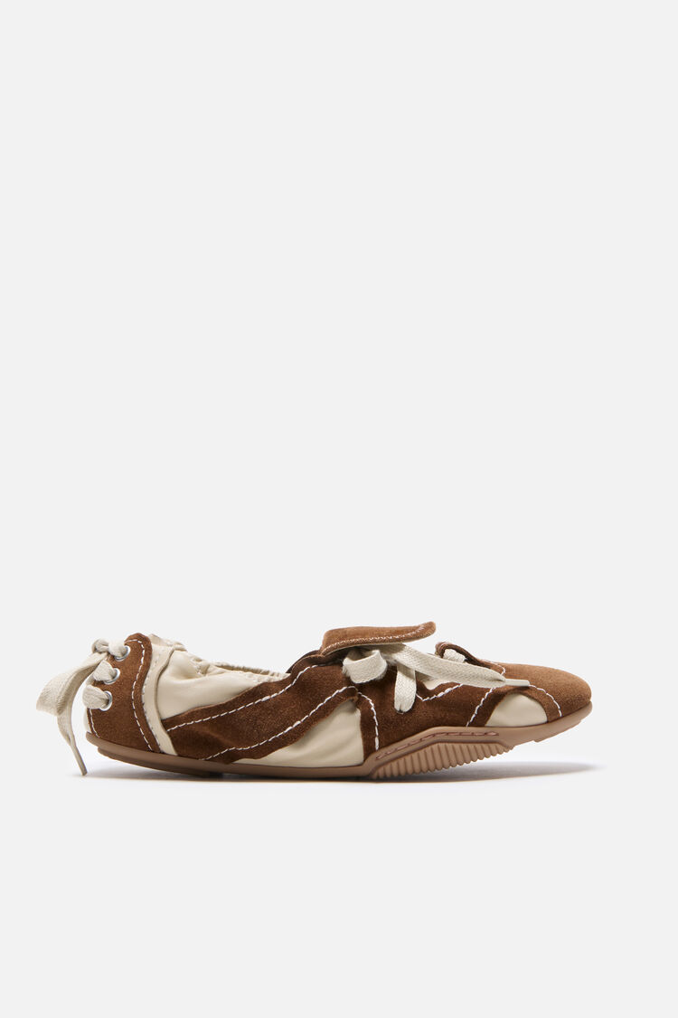 Off white/brown