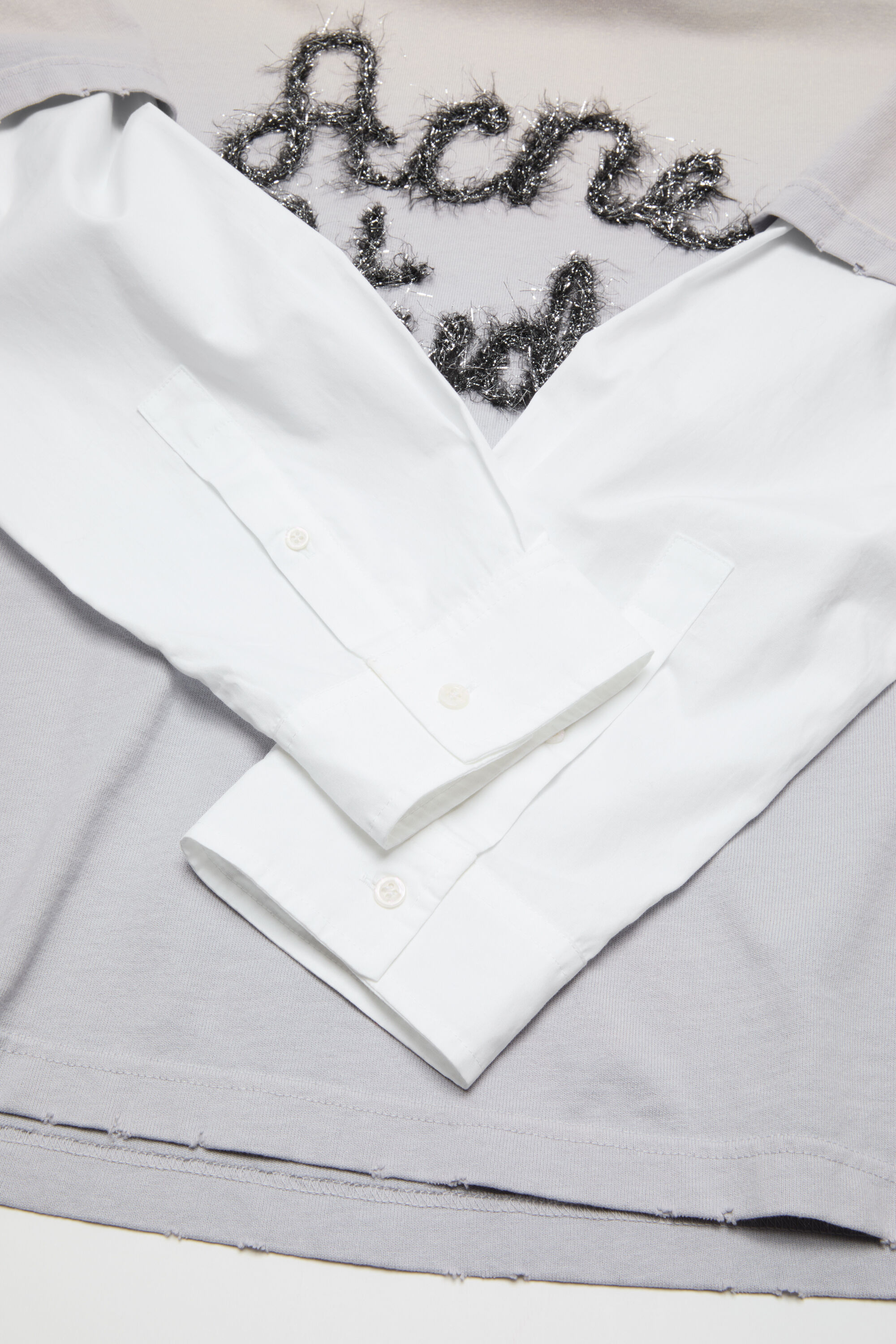 袖シアー素材✨️ACNE STUDIOS レイヤードTシャツ オーバーシャツ Acne Studios - レイヤードプリントTシャツ - オフホワイト