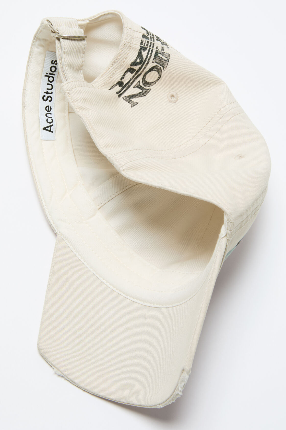 Distressed bow logo cap, Oat beige, 2000x