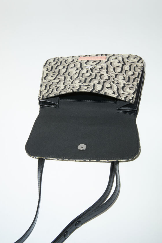 Acne Studios - Monogram Platt Umhängetasche - Beige/Schwarz