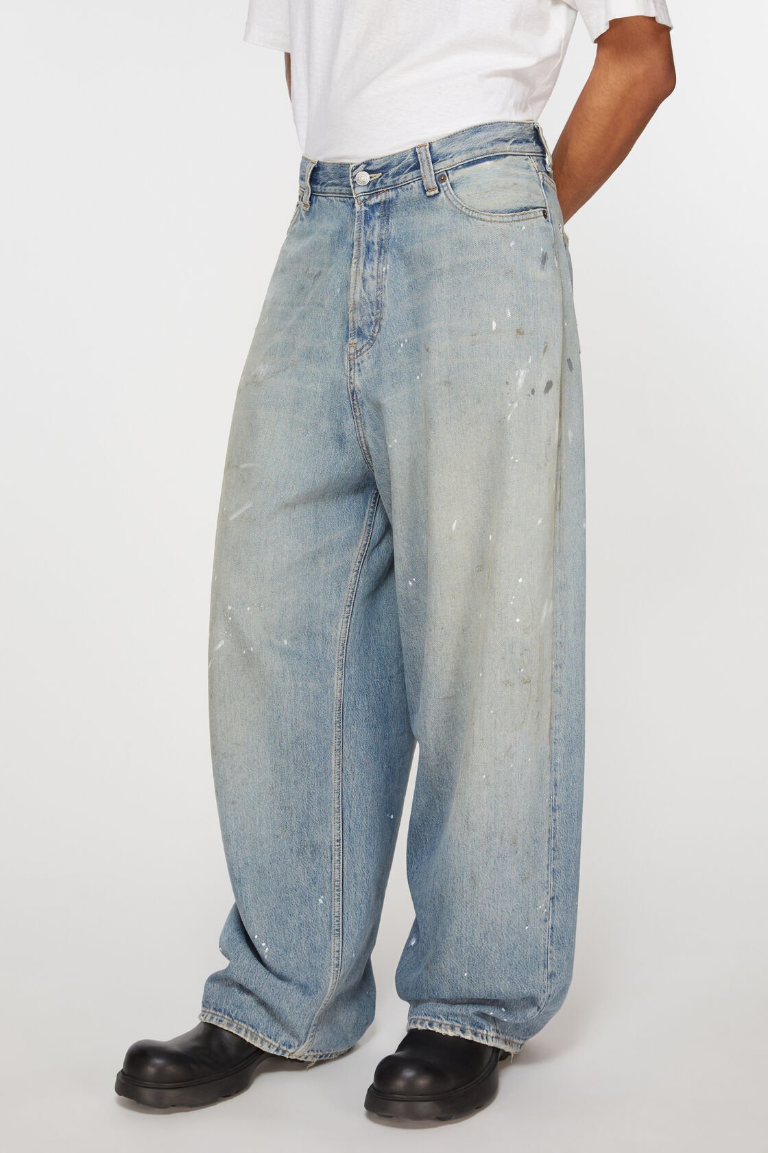 Loose fit jeans - 2023, Light blue, 2000x