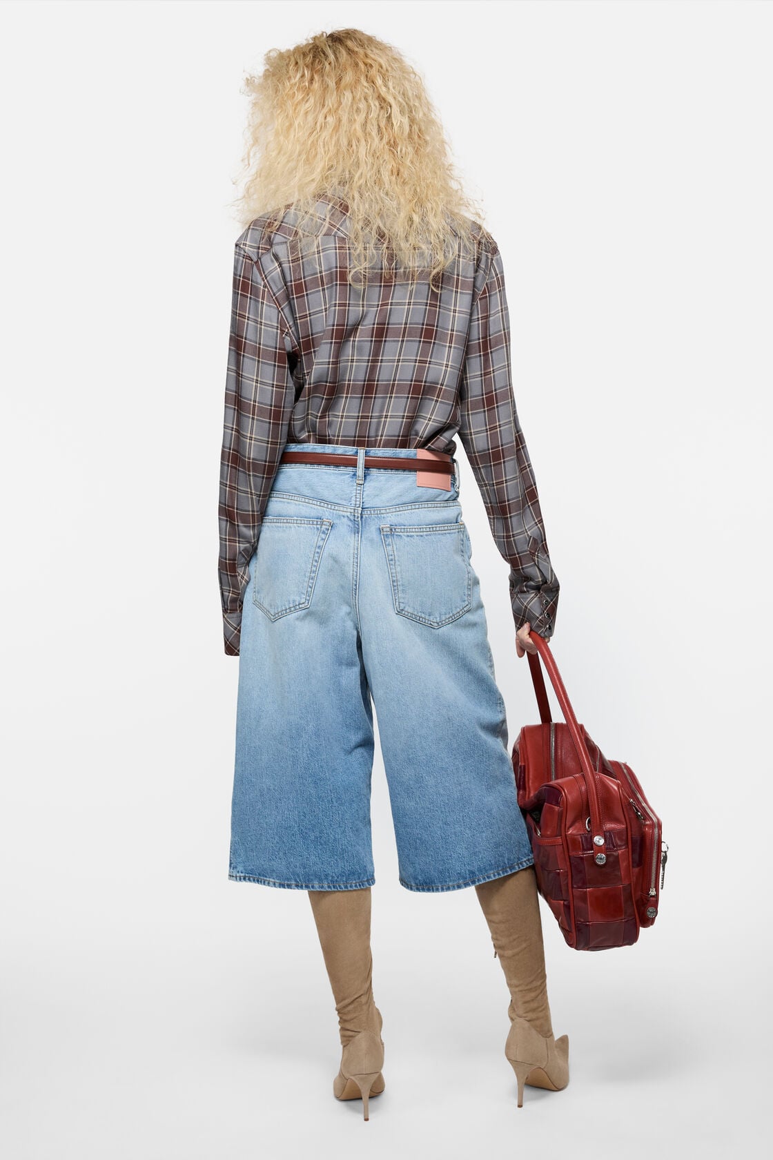 Denim shorts, Light blue, 2000x