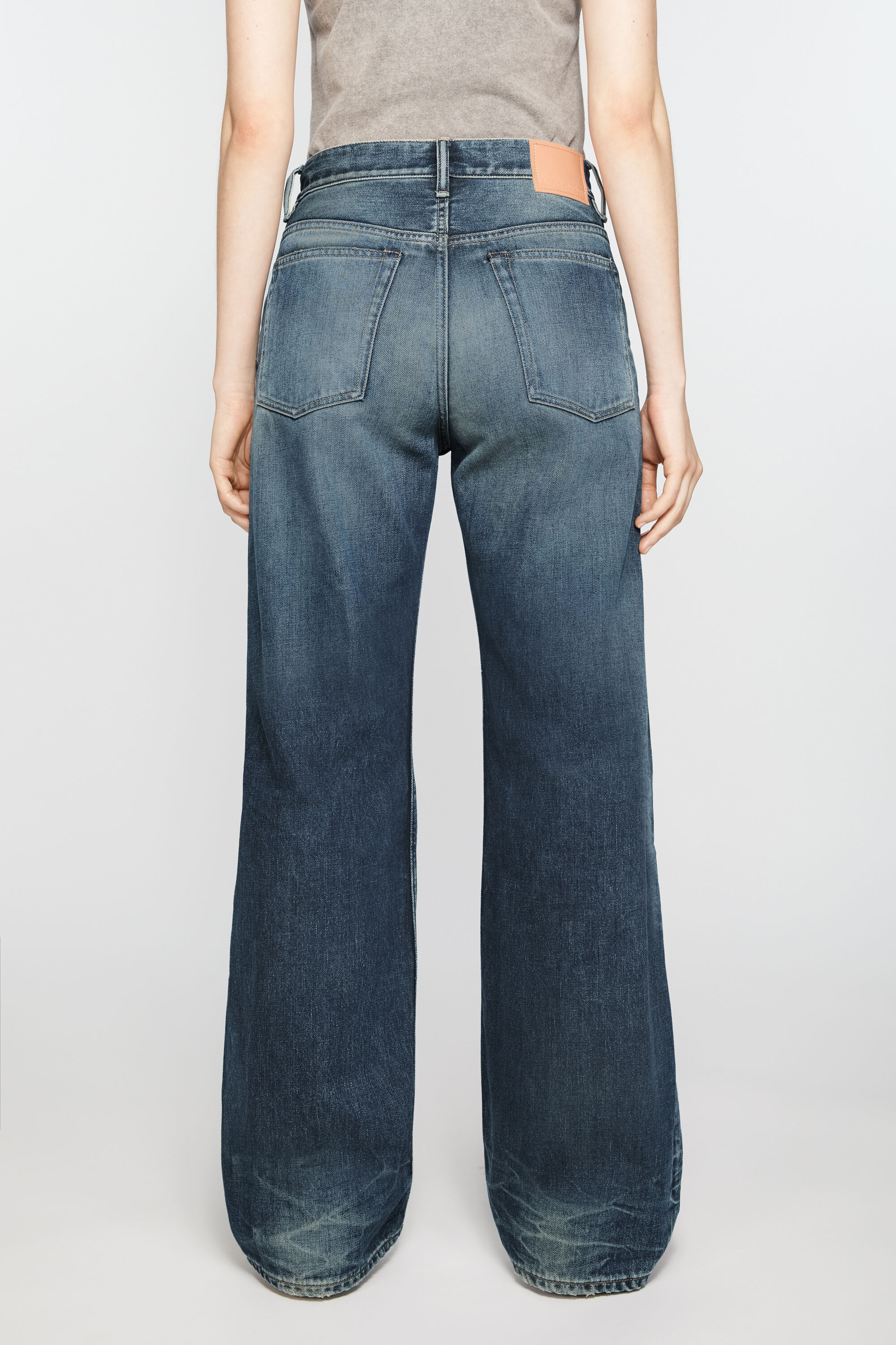 Acne Studios ルーズフィットジーンズ - 2021F Acne Studios ルーズフィットジーンズ - 2021F