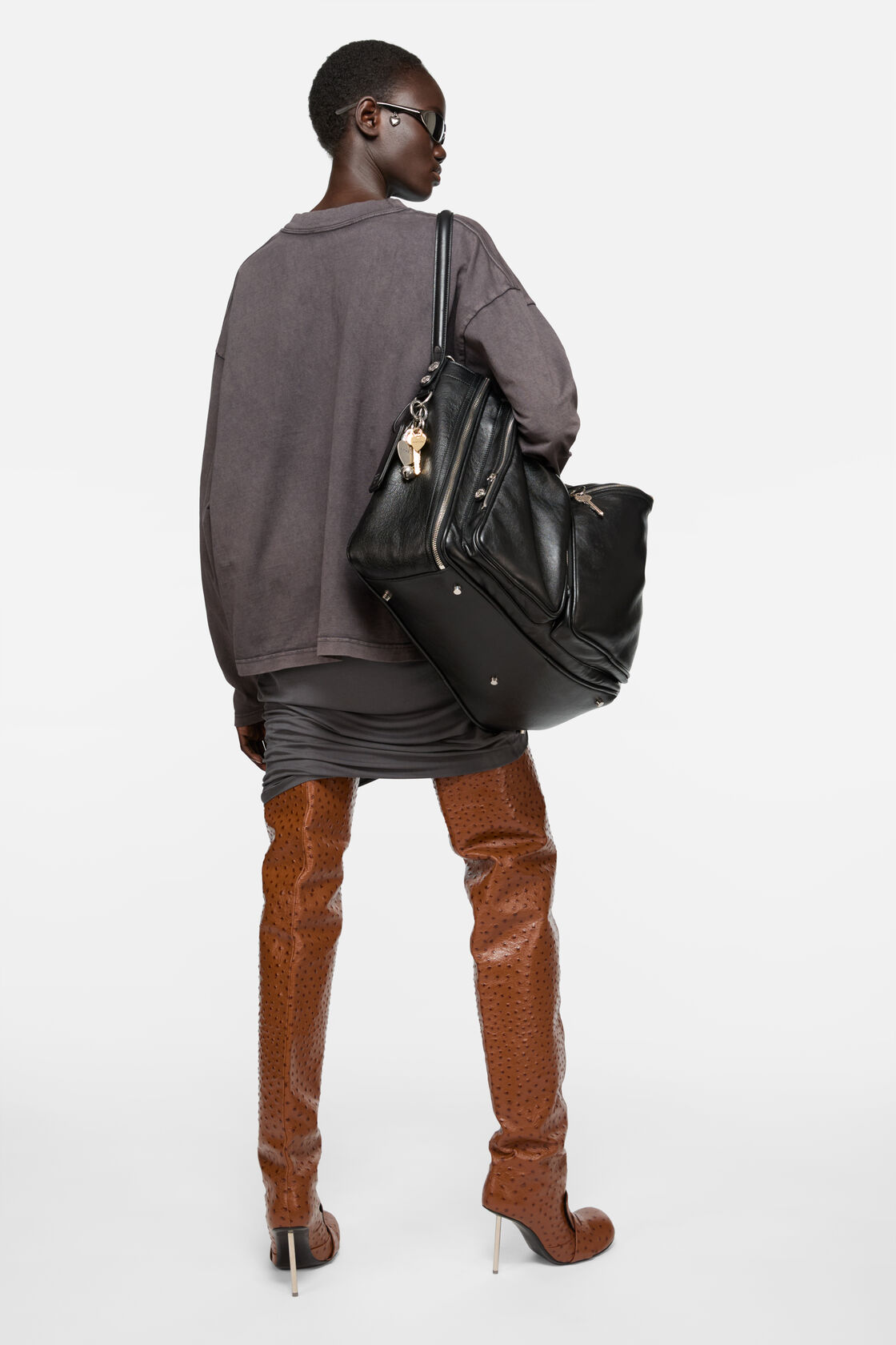 徽标T恤, 褪色黑色, 2000x