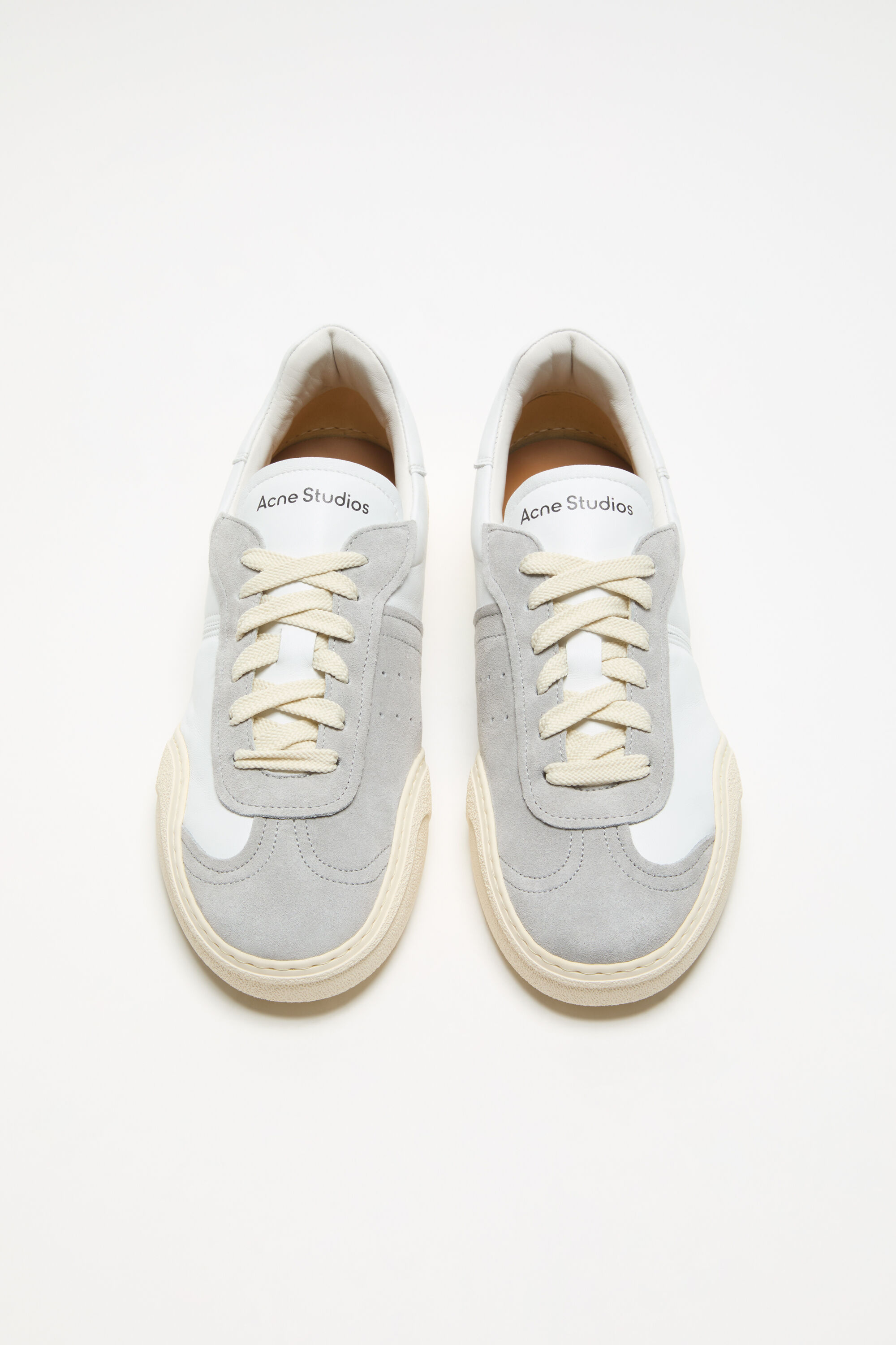 $ Acne Studios ホワイトバレエシューズ Acne Studios - Leather sneakers - White/white