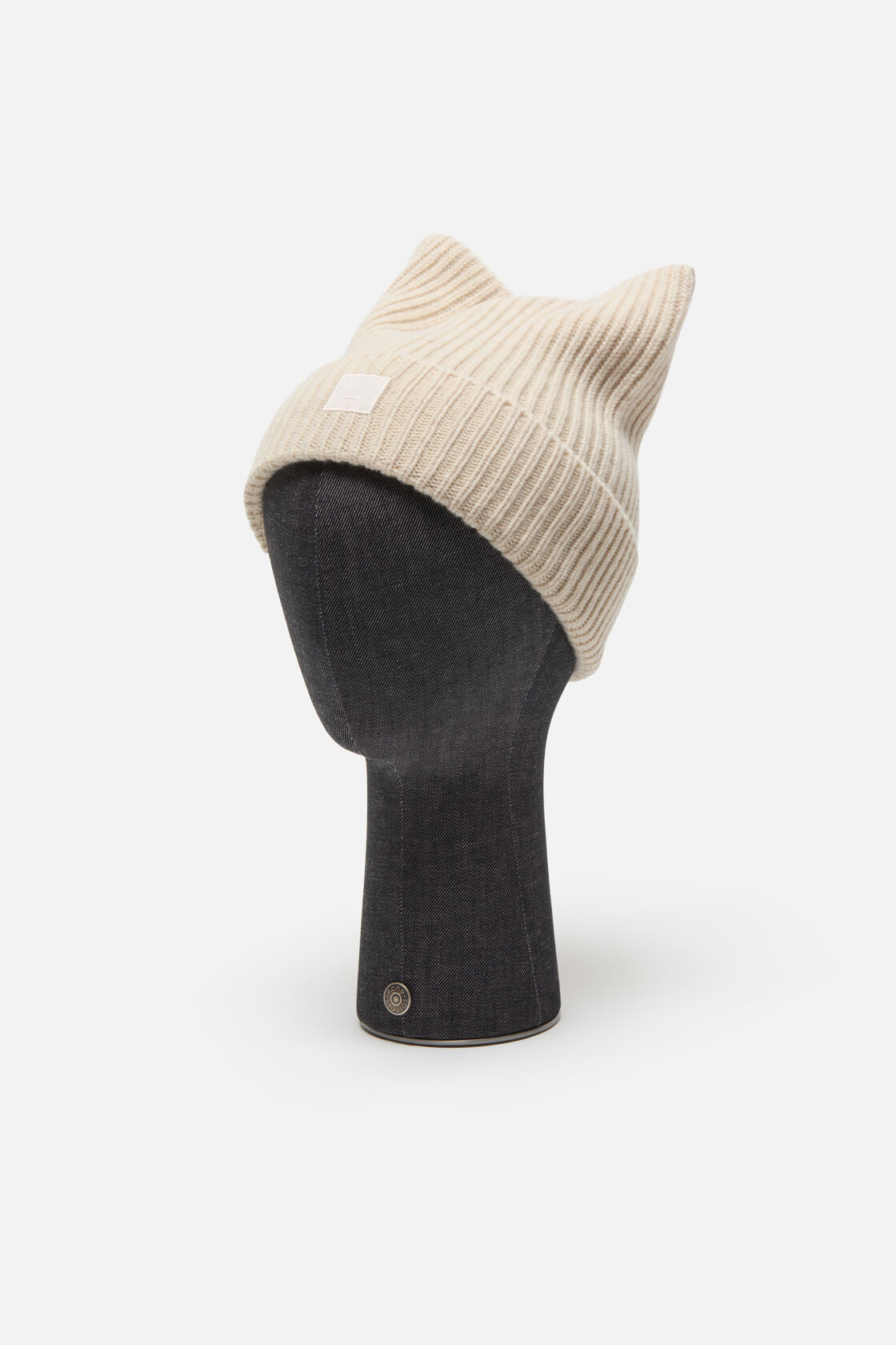 Face logo square beanie, Oatmeal melange, 2000x