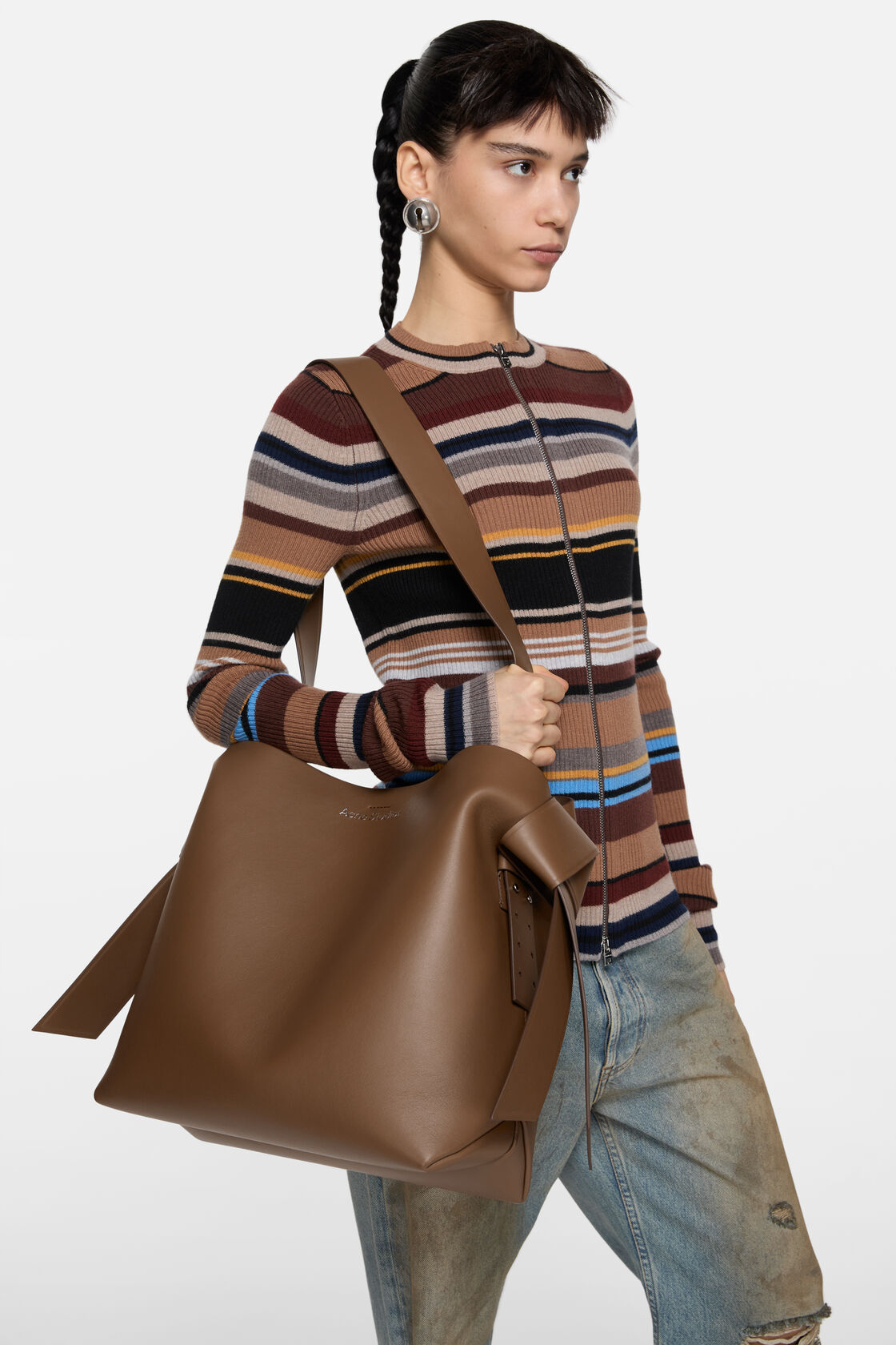 Musubi midi shoulder bag, Camel brown, 2000x