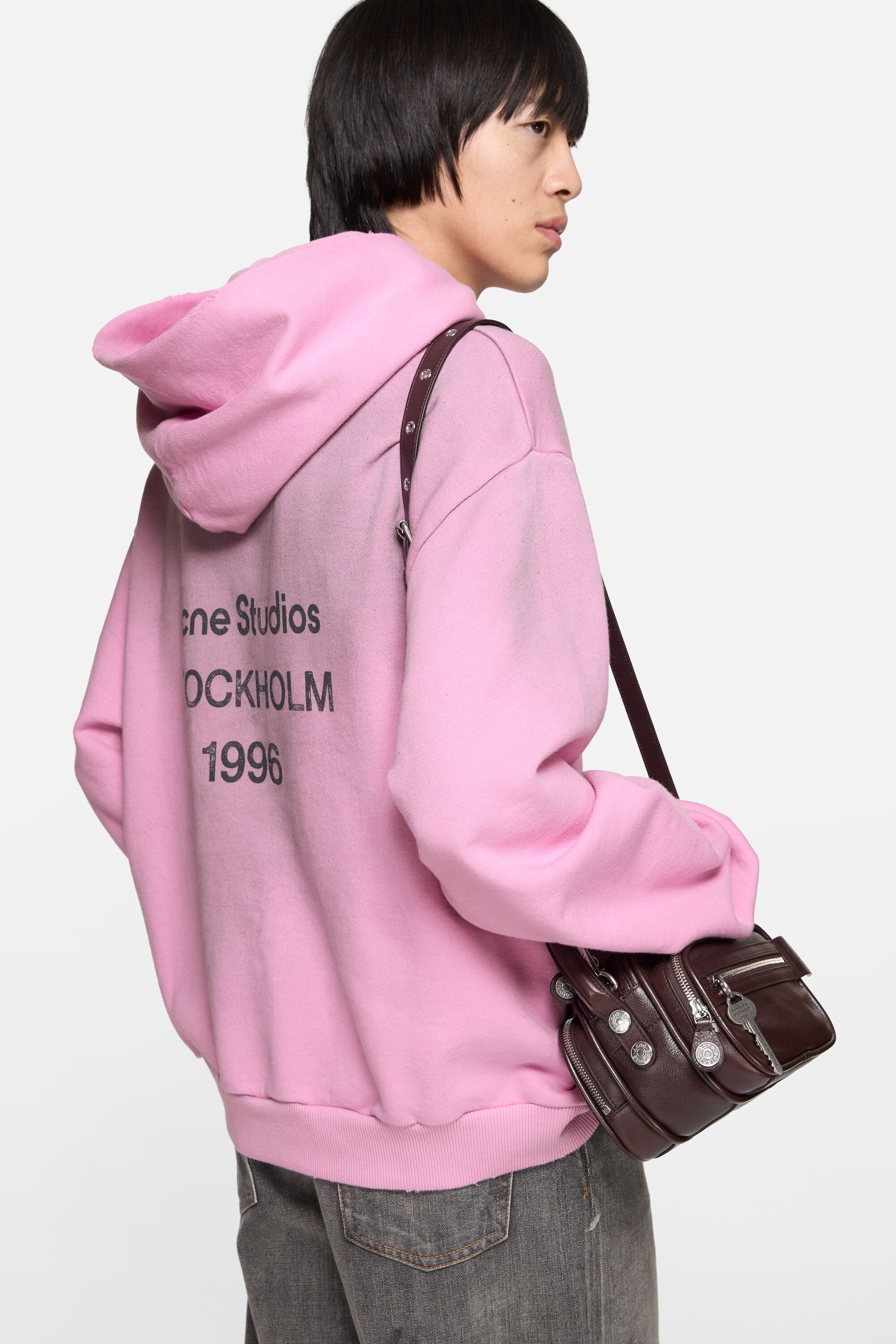 【セイウチ】Acne Studios ブロークンロゴ オーバーサイズ Acne Studios - Logo hooded sweater - Black