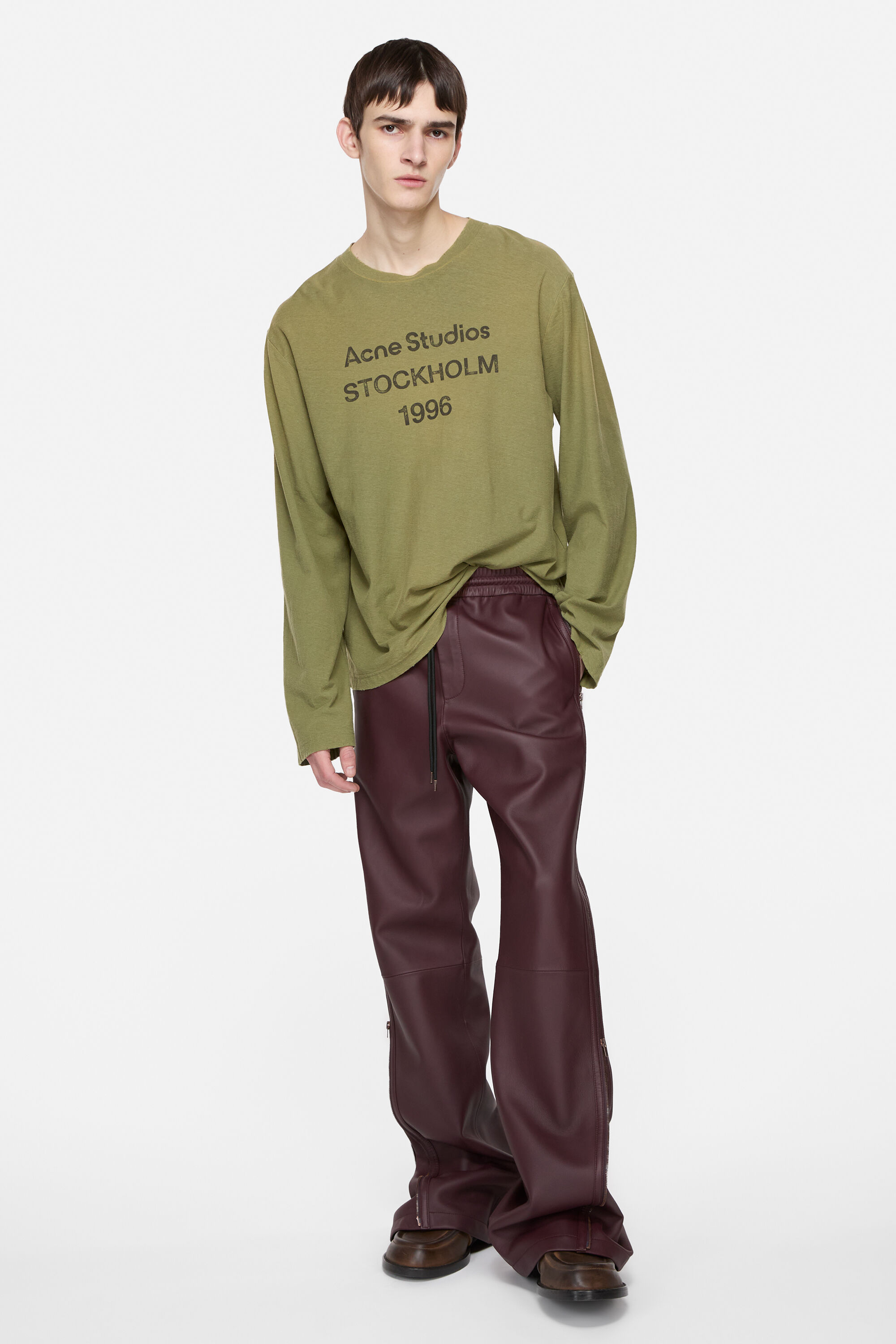 LOGO T-SHIRT - RELAXED FIT