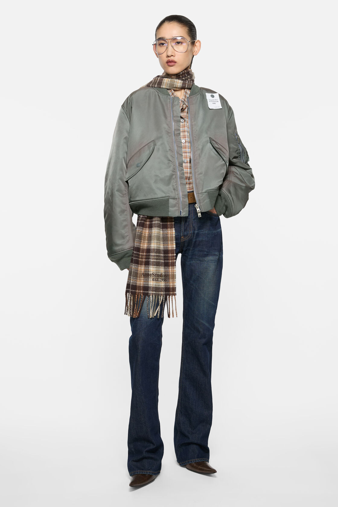 Washed bomber jacket, Stone grey, 2000x