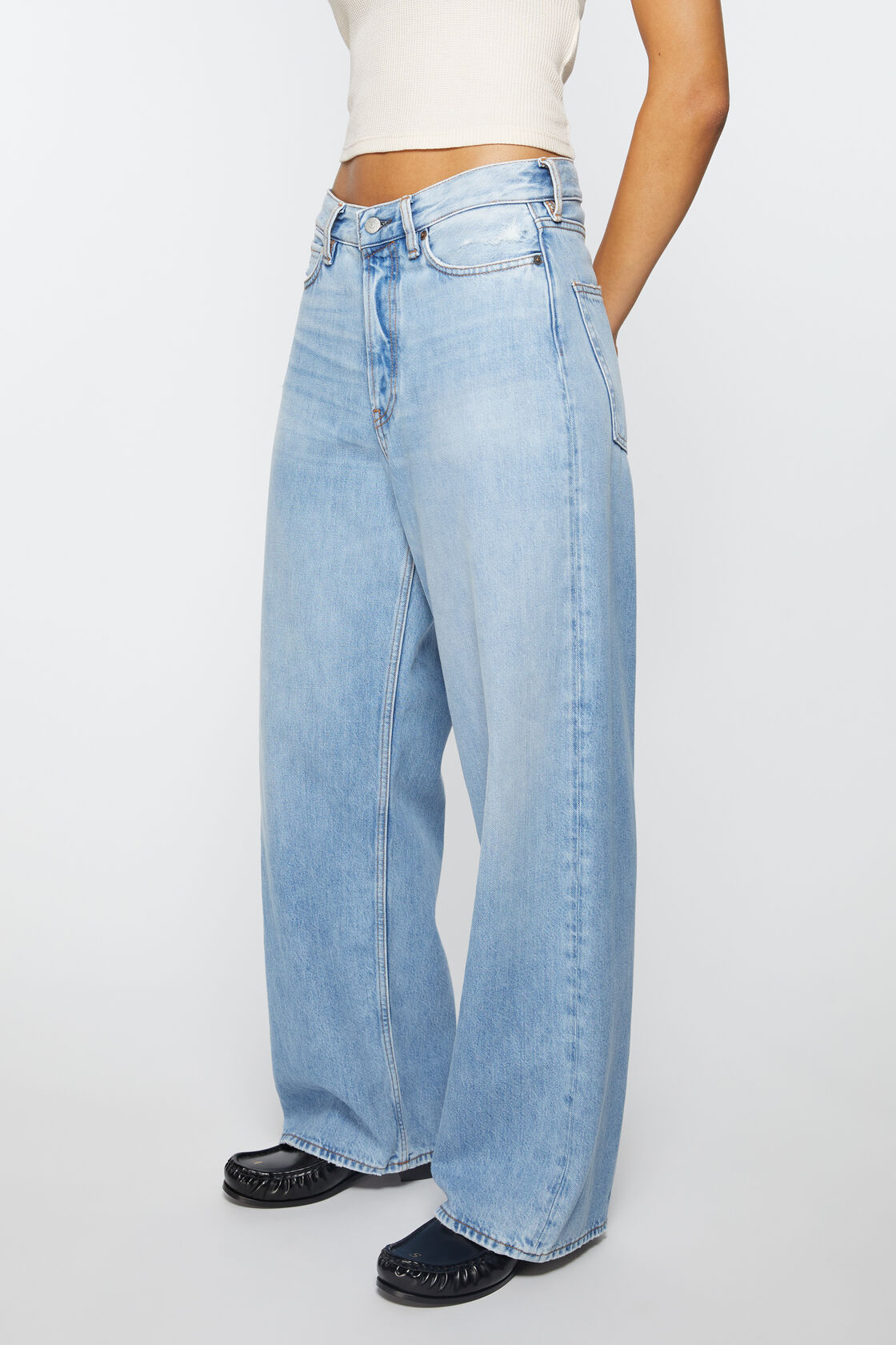Il denim secondo Acne Studios! 92 A00431 228 C