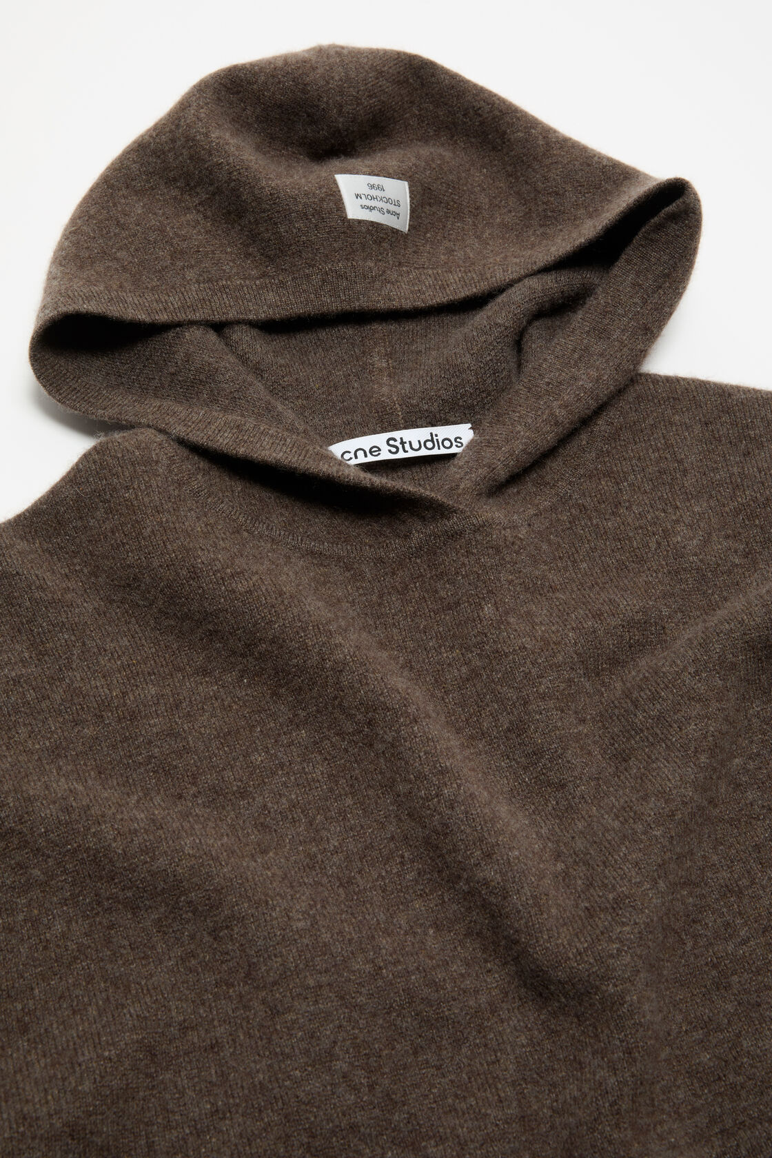 Cashmere hoodie, Walnut brown, 2000x